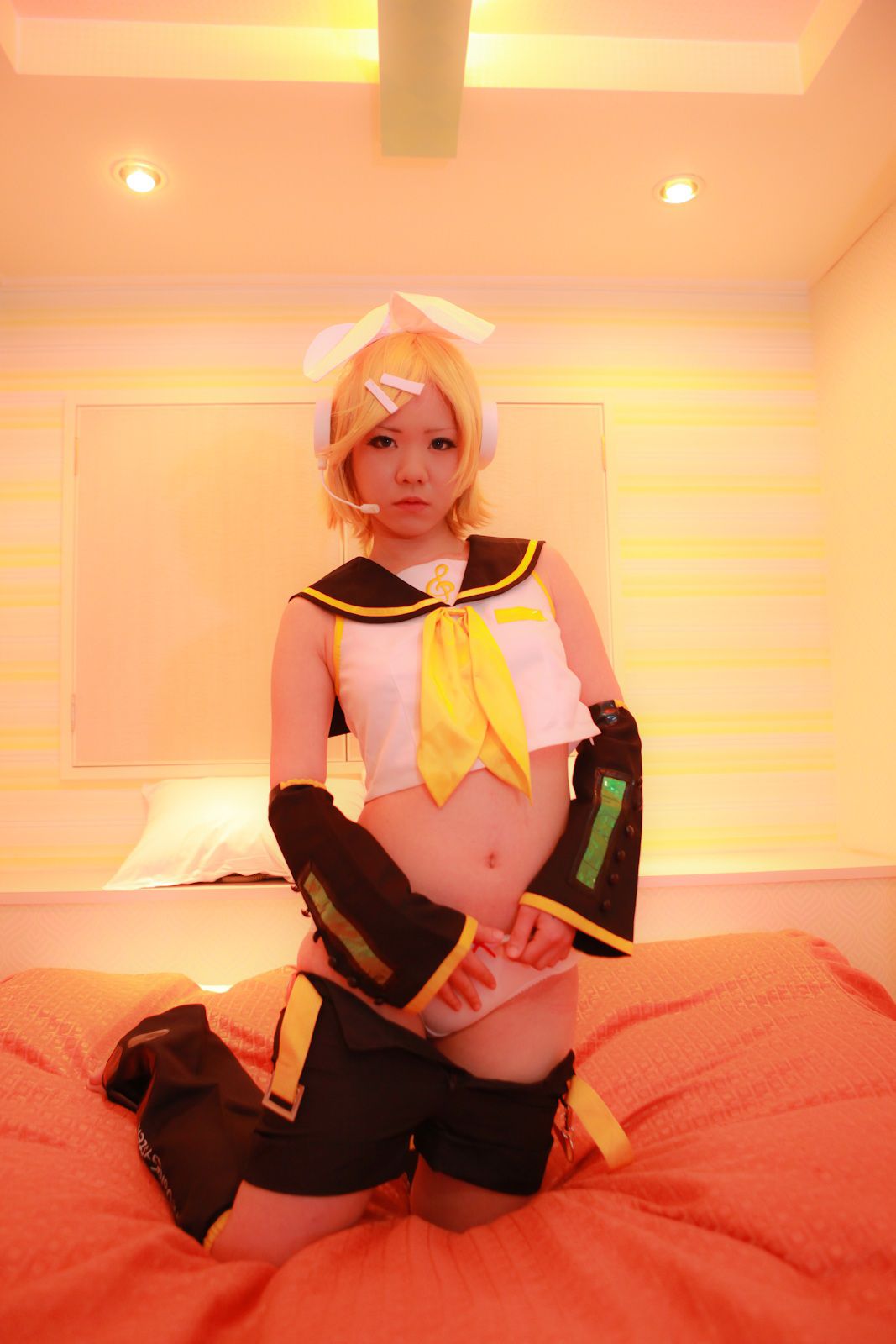 田中まな (Tanaka Mana) 《VOCALOID》鏡音リン [Cosplay Channel]