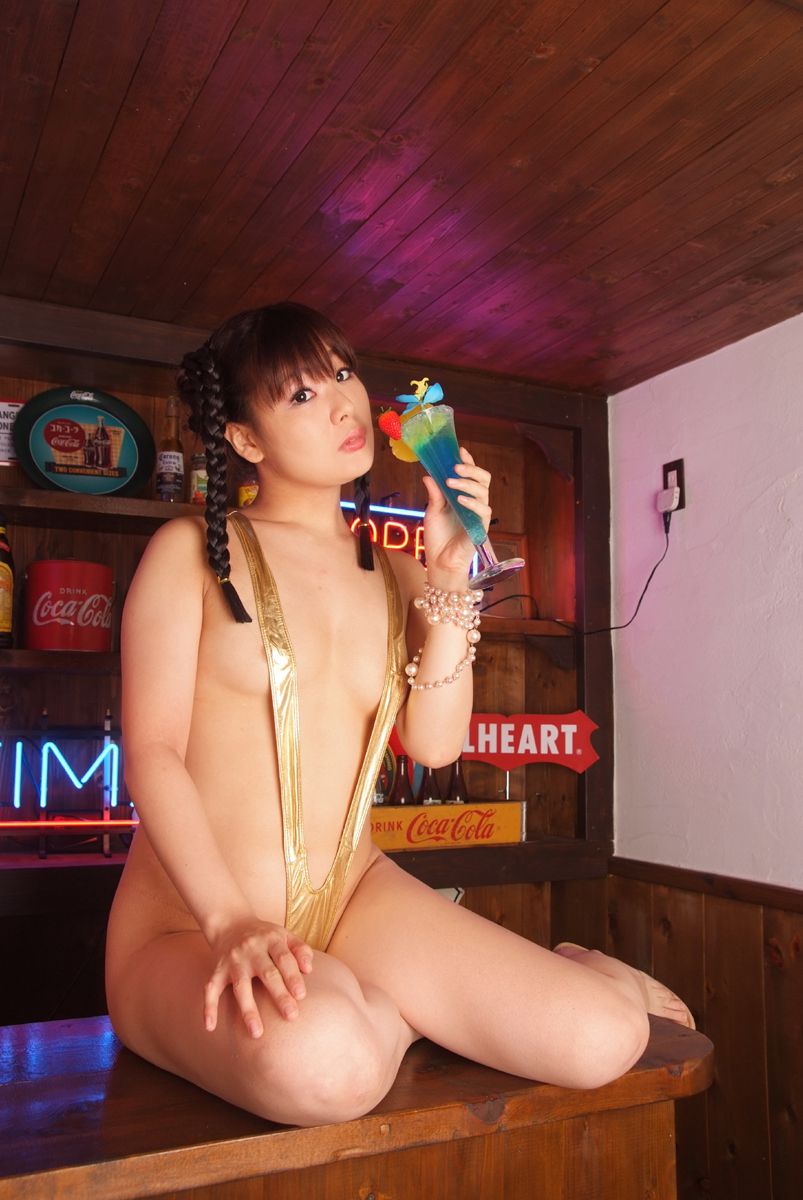 結城紗代 (Yuuki Sayo) 《DEAD OR ALIVE》Leifang [Night Cocoon]