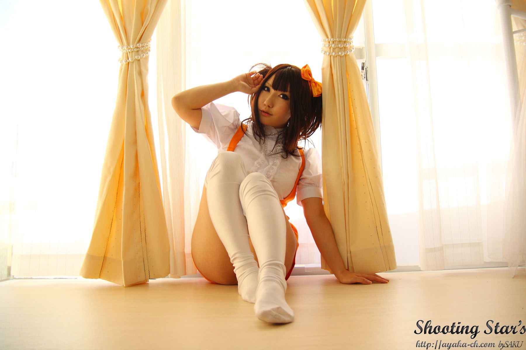 绫香サク  [Honoo no Rocket] Waitress+Cheerleader [Sakuyabime]