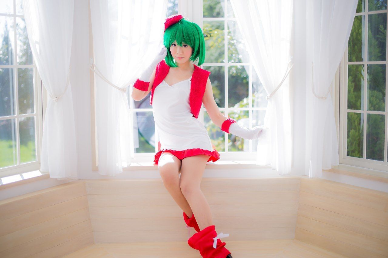 真白ゆき (Mashiro Yuki) コスプレ《Macros》Ranka Lee(Xmas ver.)