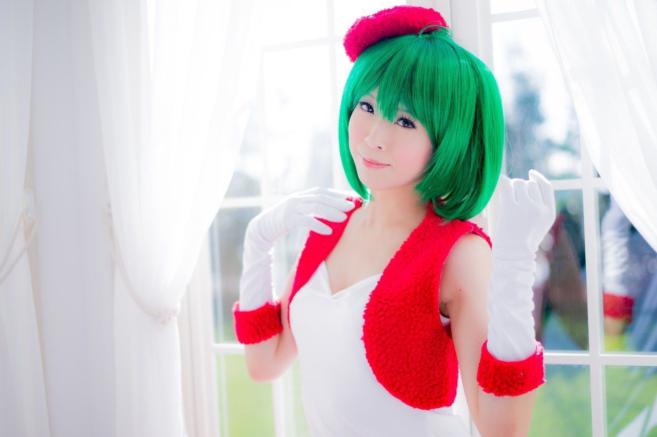 真白ゆき (Mashiro Yuki) コスプレ《Macros》Ranka Lee(Xmas ver.)