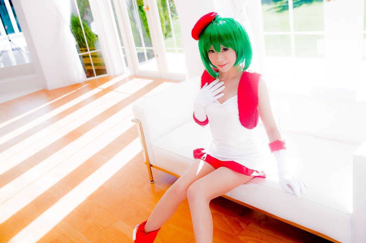 真白ゆき (Mashiro Yuki) コスプレ《Macros》Ranka Lee(Xmas ver.)