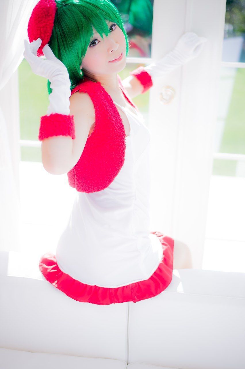 真白ゆき (Mashiro Yuki) コスプレ《Macros》Ranka Lee(Xmas ver.)