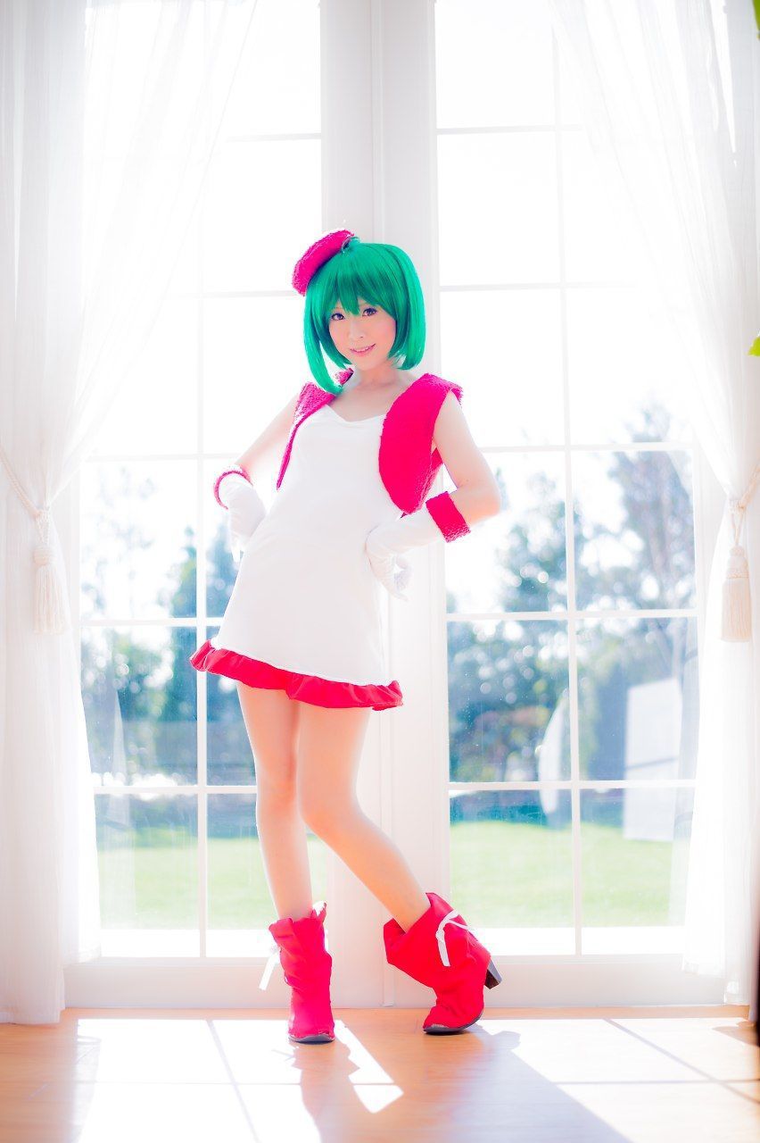 真白ゆき (Mashiro Yuki) コスプレ《Macros》Ranka Lee(Xmas ver.)