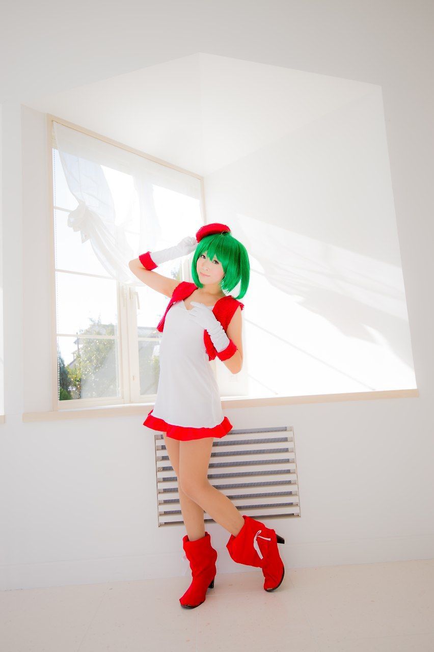 真白ゆき (Mashiro Yuki) コスプレ《Macros》Ranka Lee(Xmas ver.)