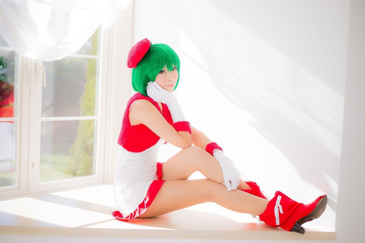 真白ゆき (Mashiro Yuki) コスプレ《Macros》Ranka Lee(Xmas ver.)