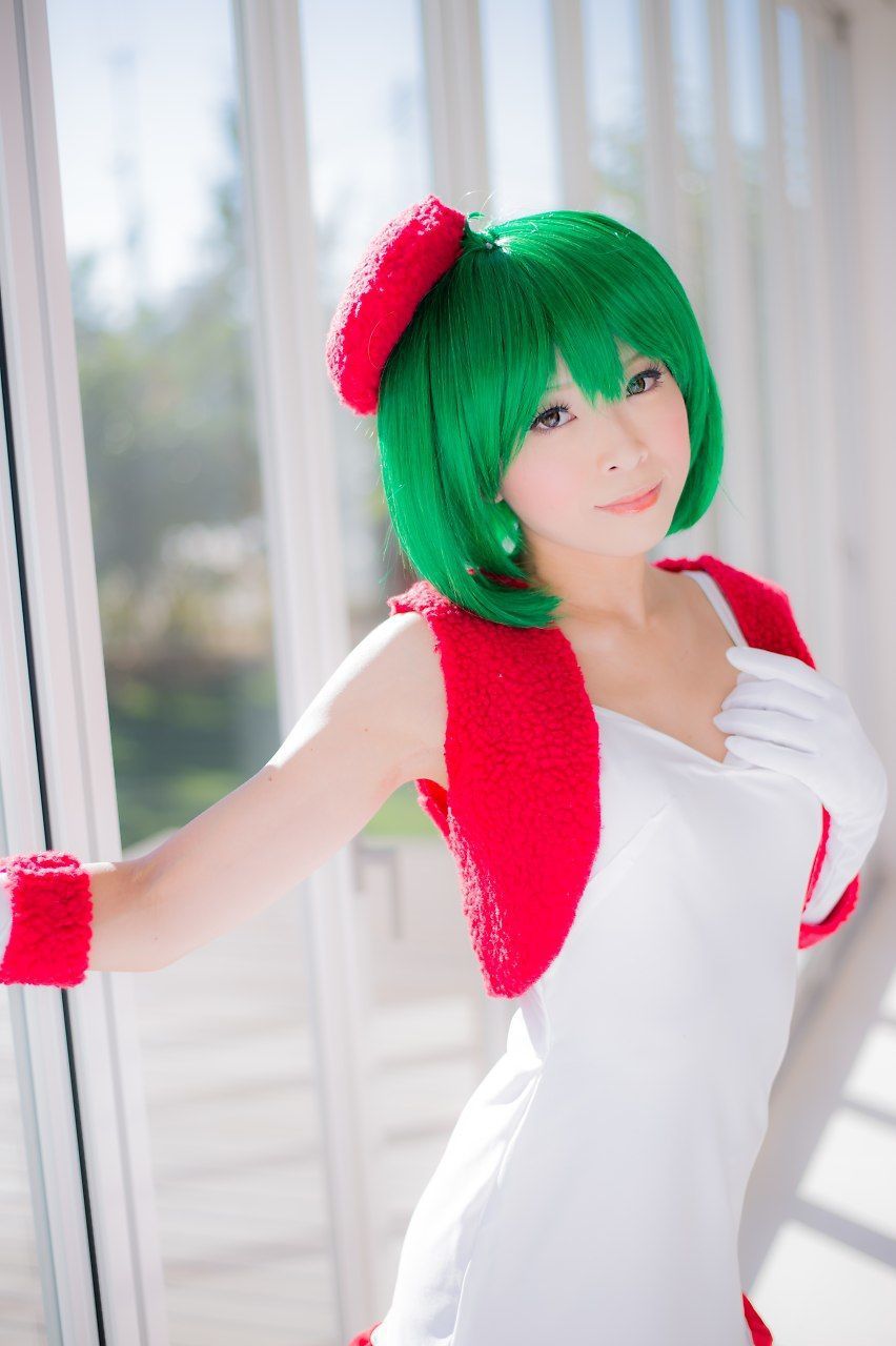 真白ゆき (Mashiro Yuki) コスプレ《Macros》Ranka Lee(Xmas ver.)