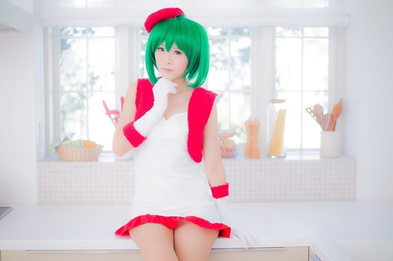 真白ゆき (Mashiro Yuki) コスプレ《Macros》Ranka Lee(Xmas ver.)