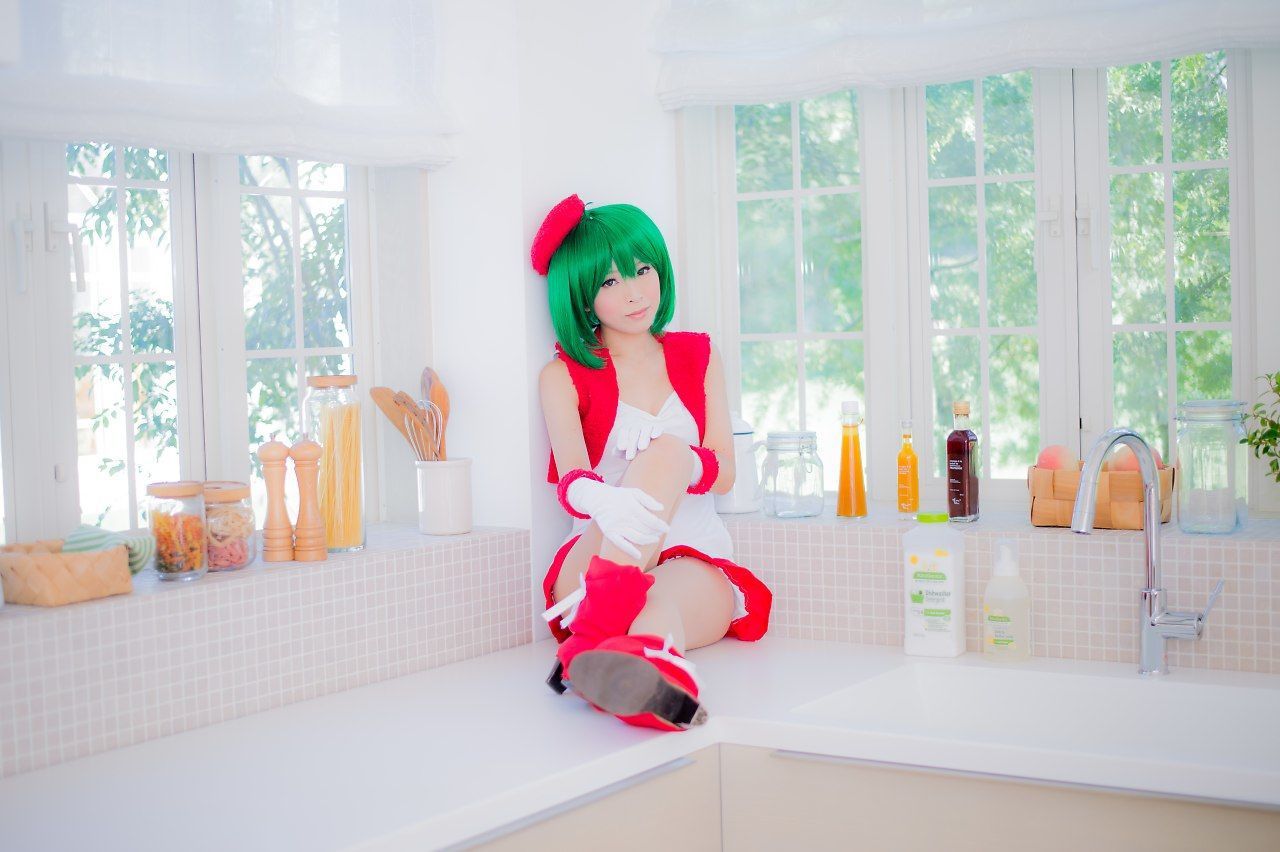 真白ゆき (Mashiro Yuki) コスプレ《Macros》Ranka Lee(Xmas ver.)