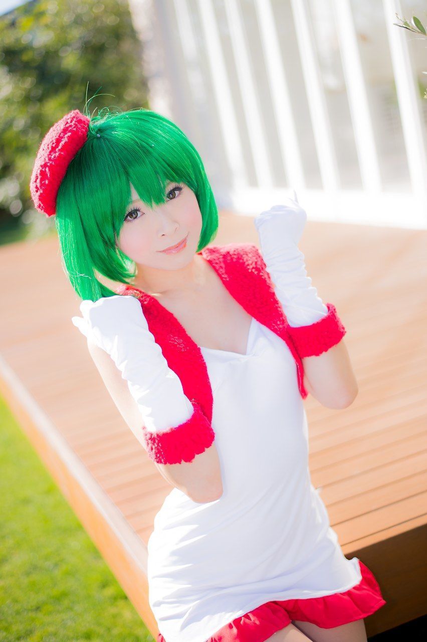 真白ゆき (Mashiro Yuki) コスプレ《Macros》Ranka Lee(Xmas ver.)
