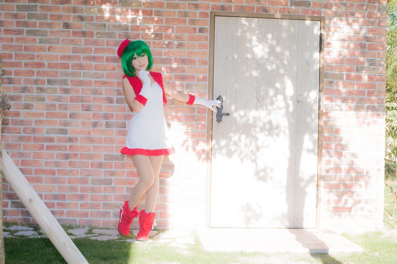 真白ゆき (Mashiro Yuki) コスプレ《Macros》Ranka Lee(Xmas ver.)