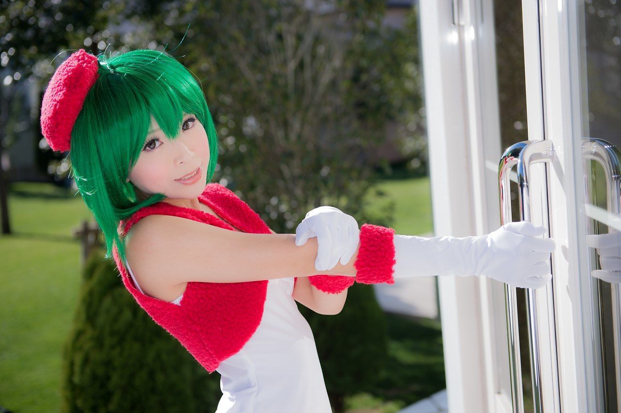 真白ゆき (Mashiro Yuki) コスプレ《Macros》Ranka Lee(Xmas ver.)