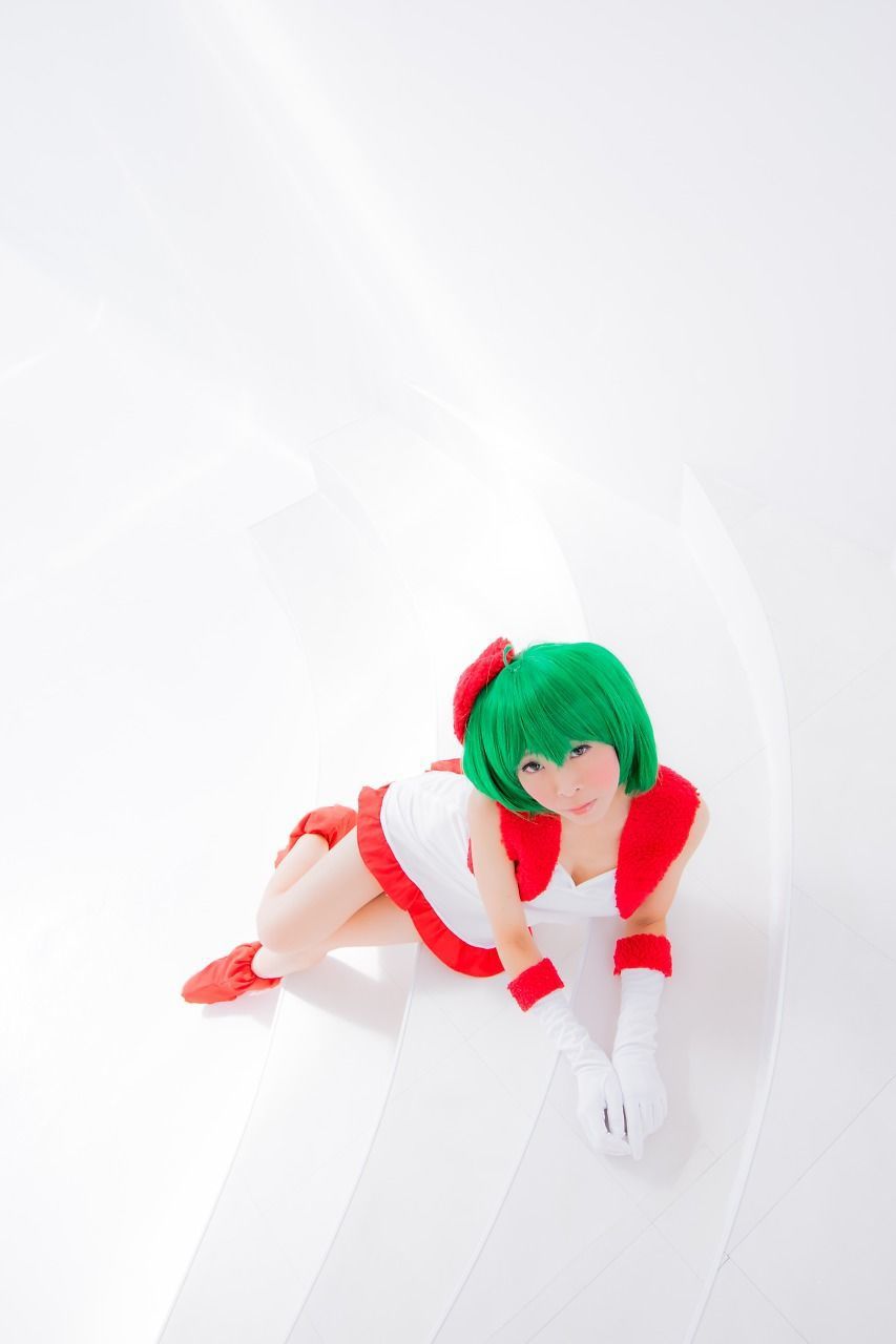 真白ゆき (Mashiro Yuki) コスプレ《Macros》Ranka Lee(Xmas ver.)