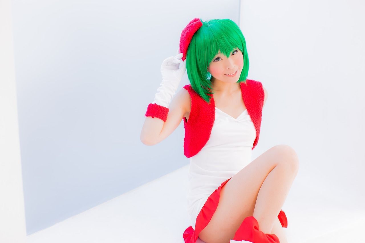 真白ゆき (Mashiro Yuki) コスプレ《Macros》Ranka Lee(Xmas ver.)