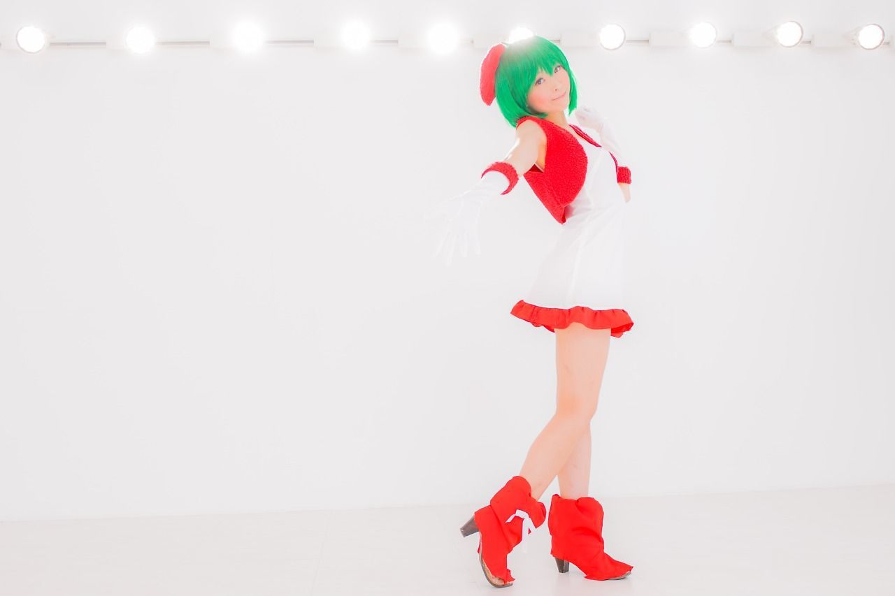 真白ゆき (Mashiro Yuki) コスプレ《Macros》Ranka Lee(Xmas ver.)