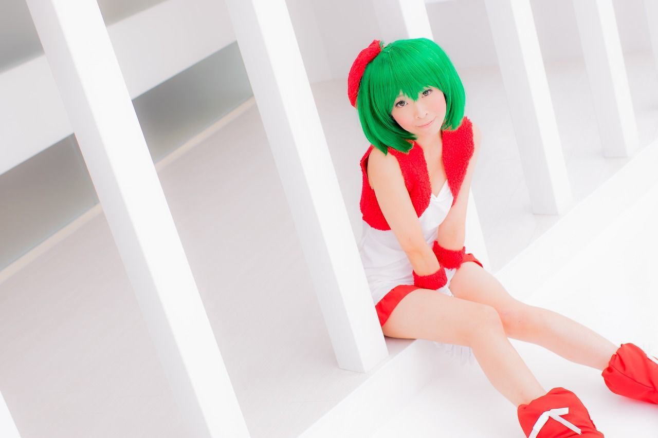 真白ゆき (Mashiro Yuki) コスプレ《Macros》Ranka Lee(Xmas ver.)