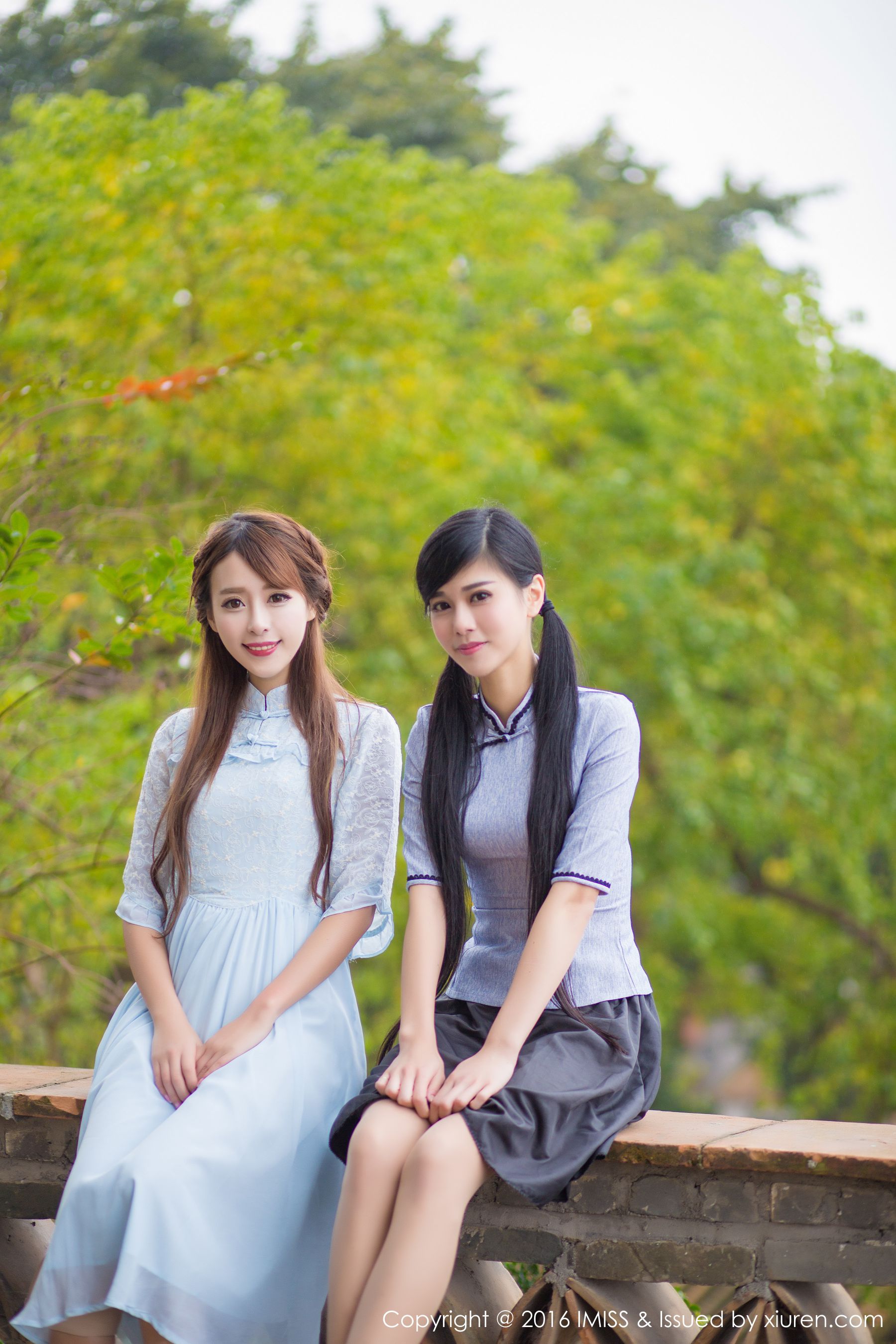 王曼妮、谭小雅《古典旗袍系列》[爱蜜社IMiss] Vol.070