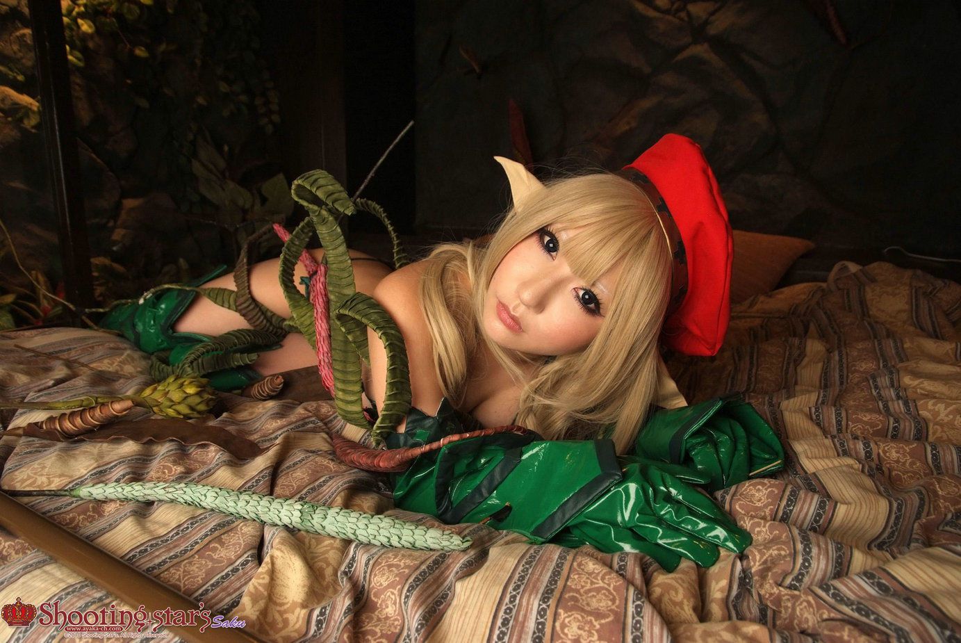 绫香サク (Saku サク Saku Ayaka) 《クイーンズブレイドQueen s Blade》アイリ & Alleyne