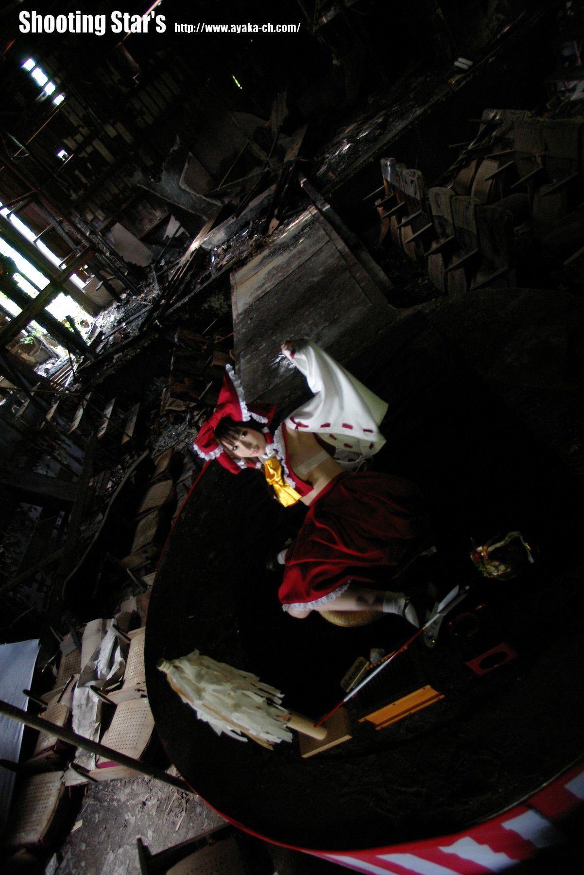 绫香サク 《東方Project》博麗霊夢 Reimu Hakurei