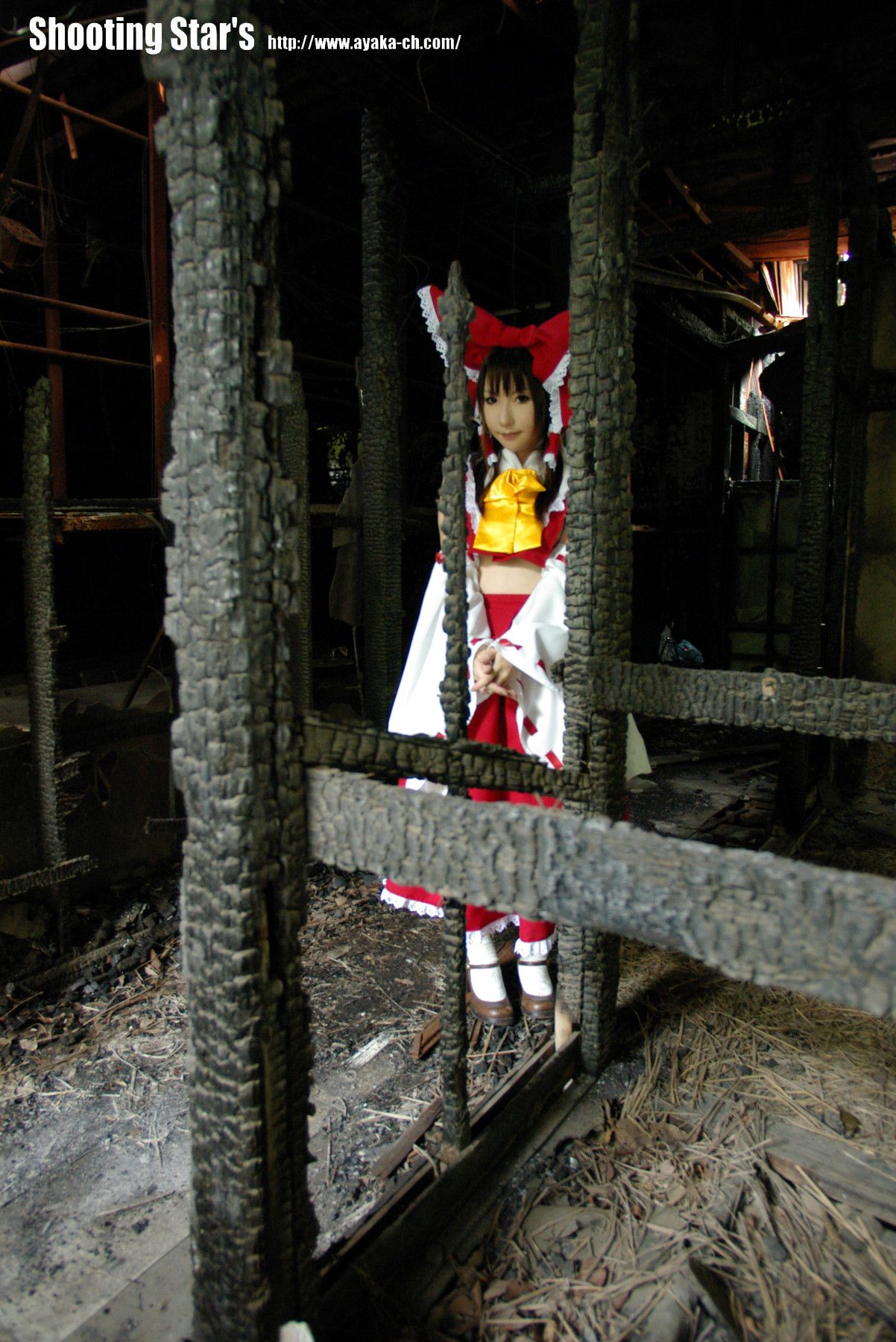 绫香サク 《東方Project》博麗霊夢 Reimu Hakurei