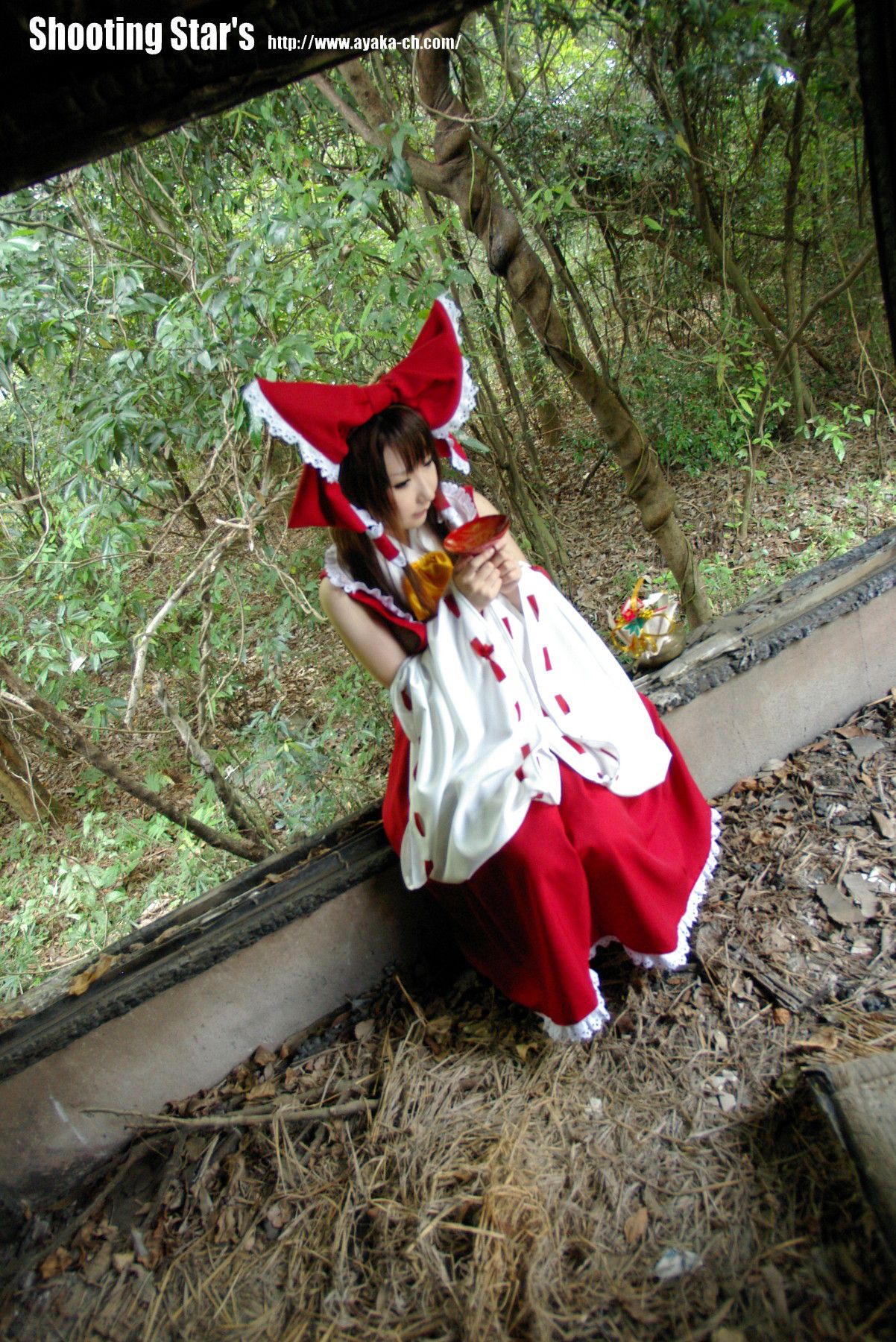 绫香サク 《東方Project》博麗霊夢 Reimu Hakurei