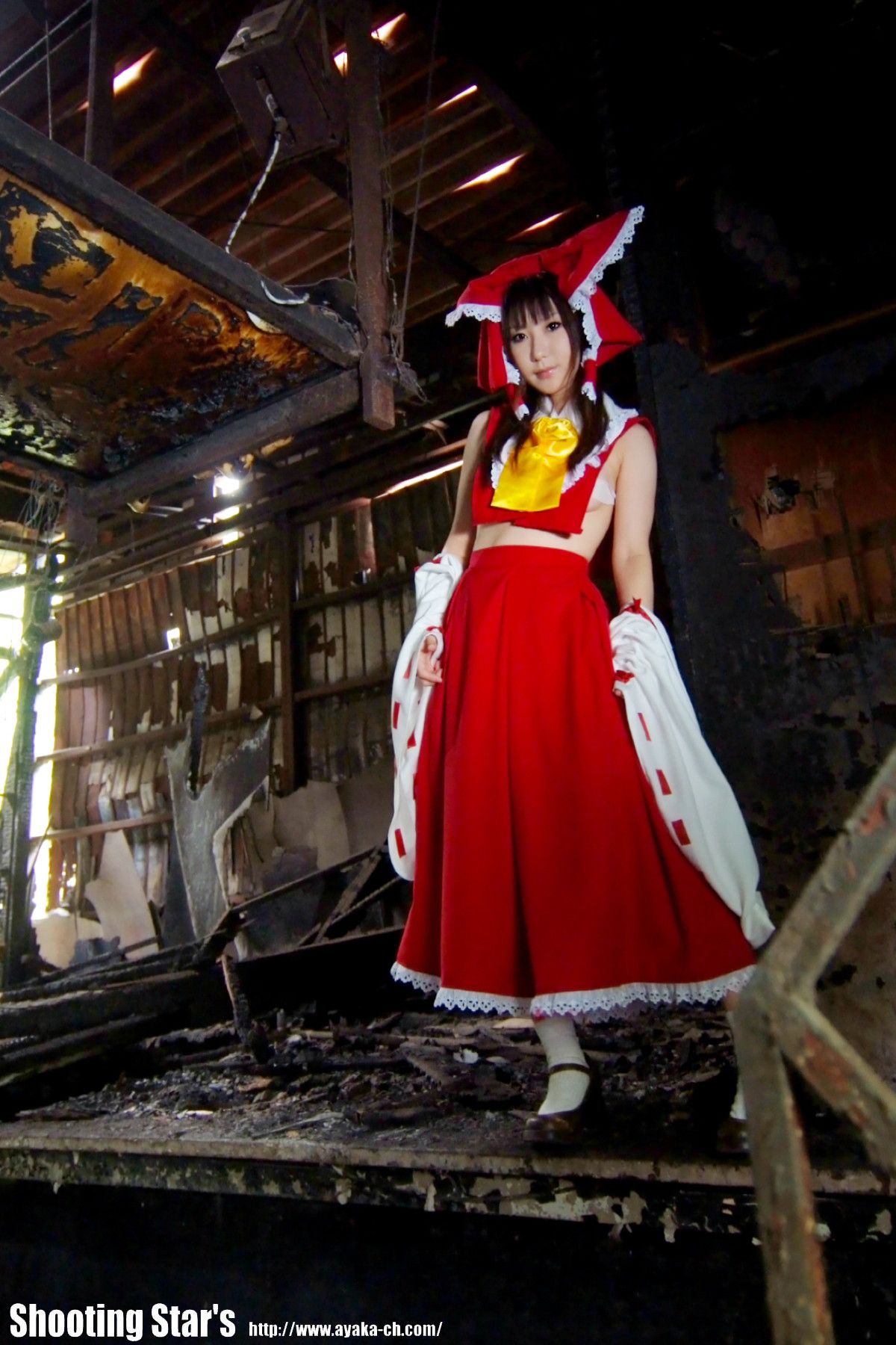 绫香サク 《東方Project》博麗霊夢 Reimu Hakurei
