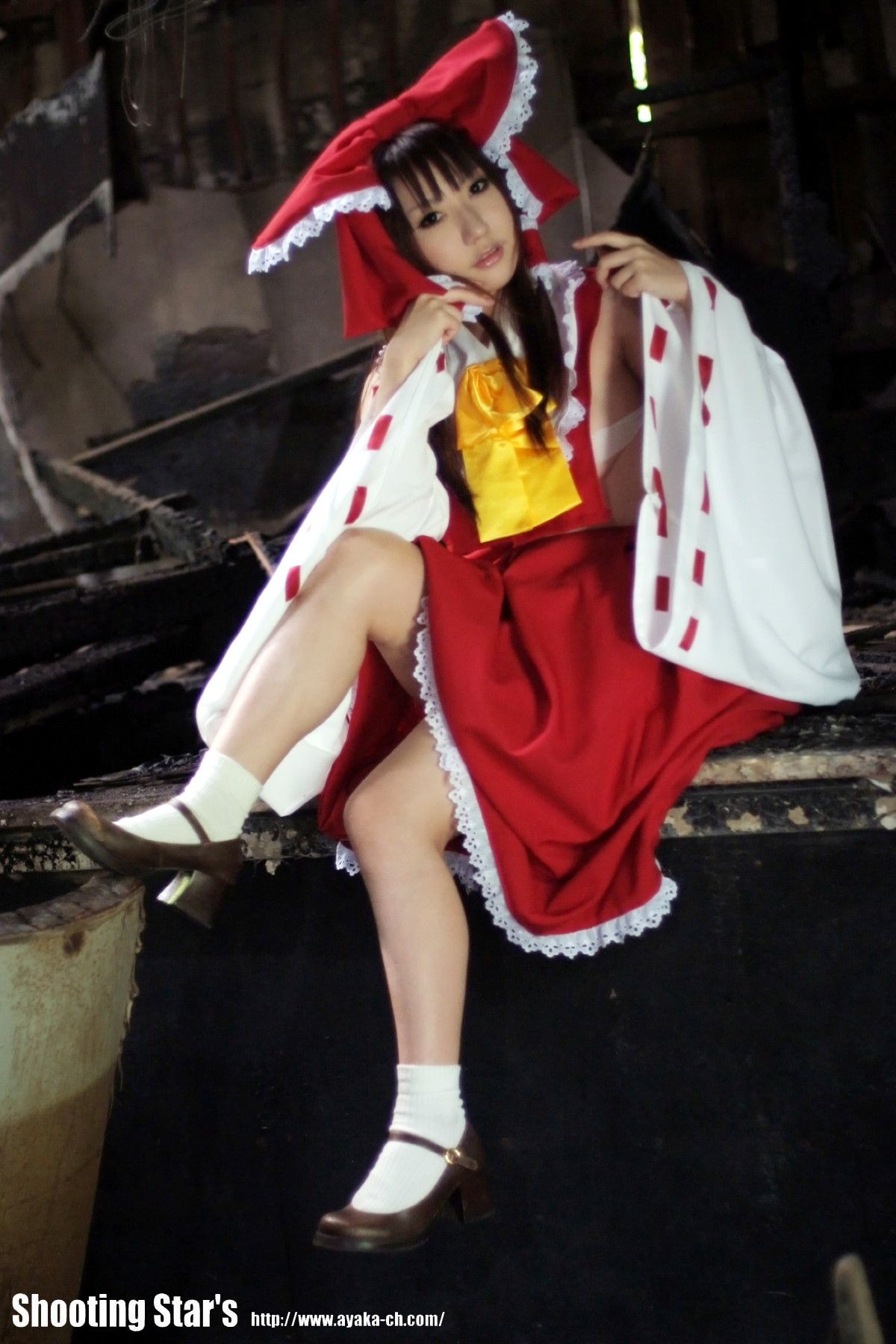 绫香サク 《東方Project》博麗霊夢 Reimu Hakurei