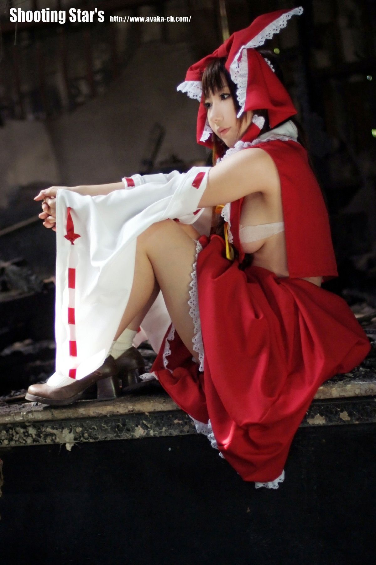 绫香サク 《東方Project》博麗霊夢 Reimu Hakurei