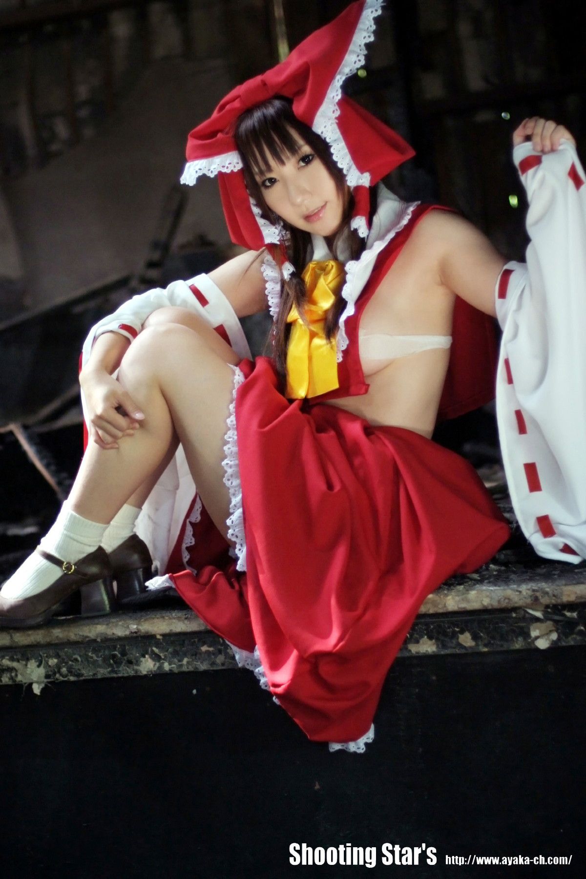 绫香サク 《東方Project》博麗霊夢 Reimu Hakurei