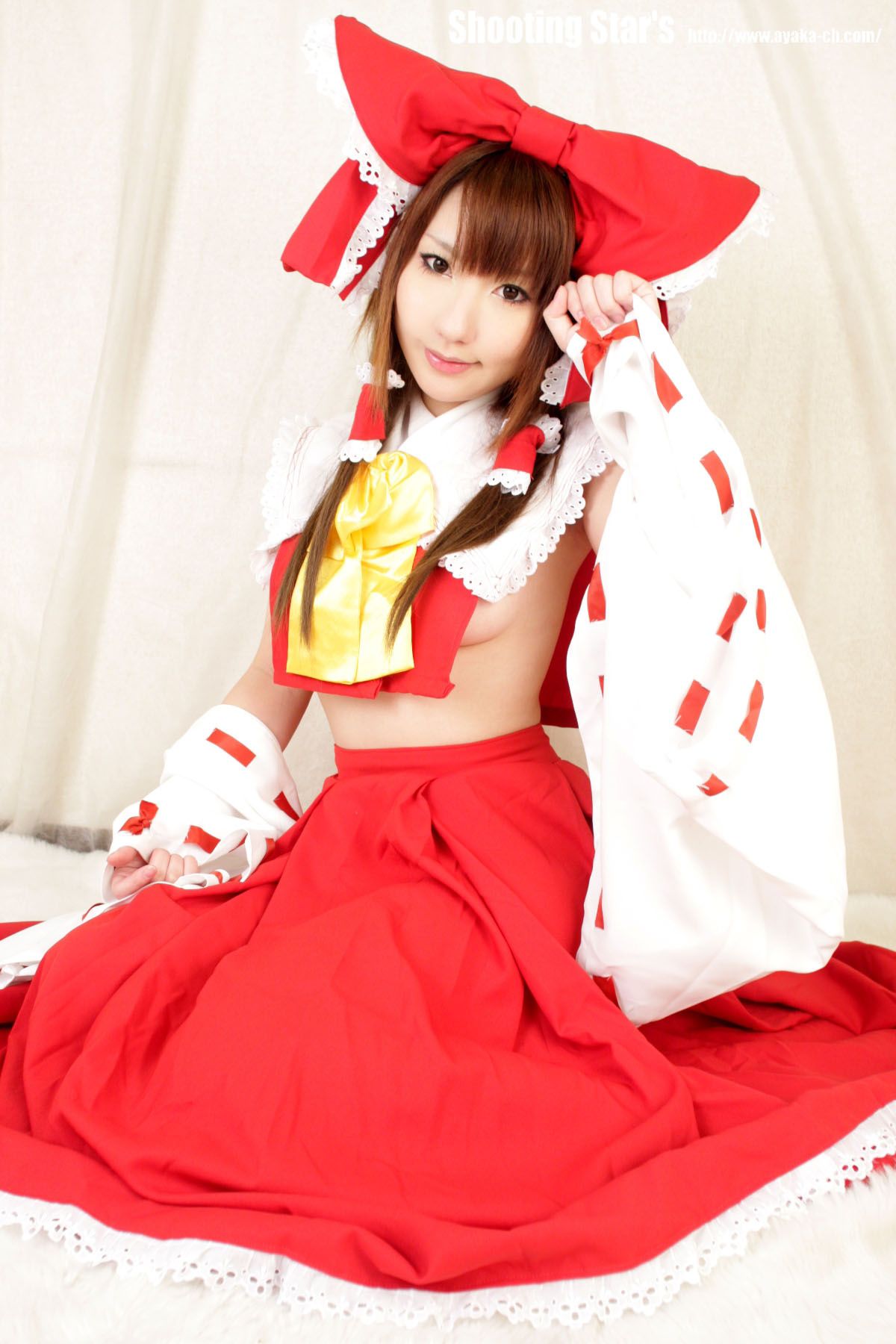 绫香サク 《東方Project》博麗霊夢 Reimu Hakurei