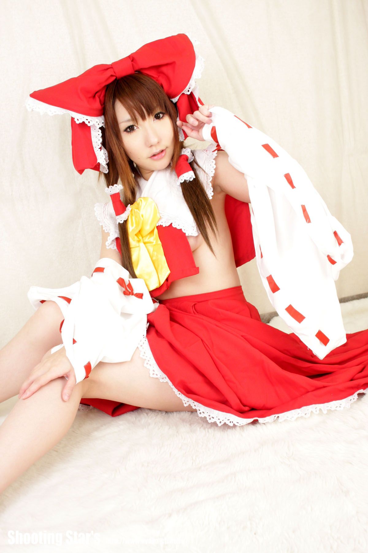 绫香サク 《東方Project》博麗霊夢 Reimu Hakurei