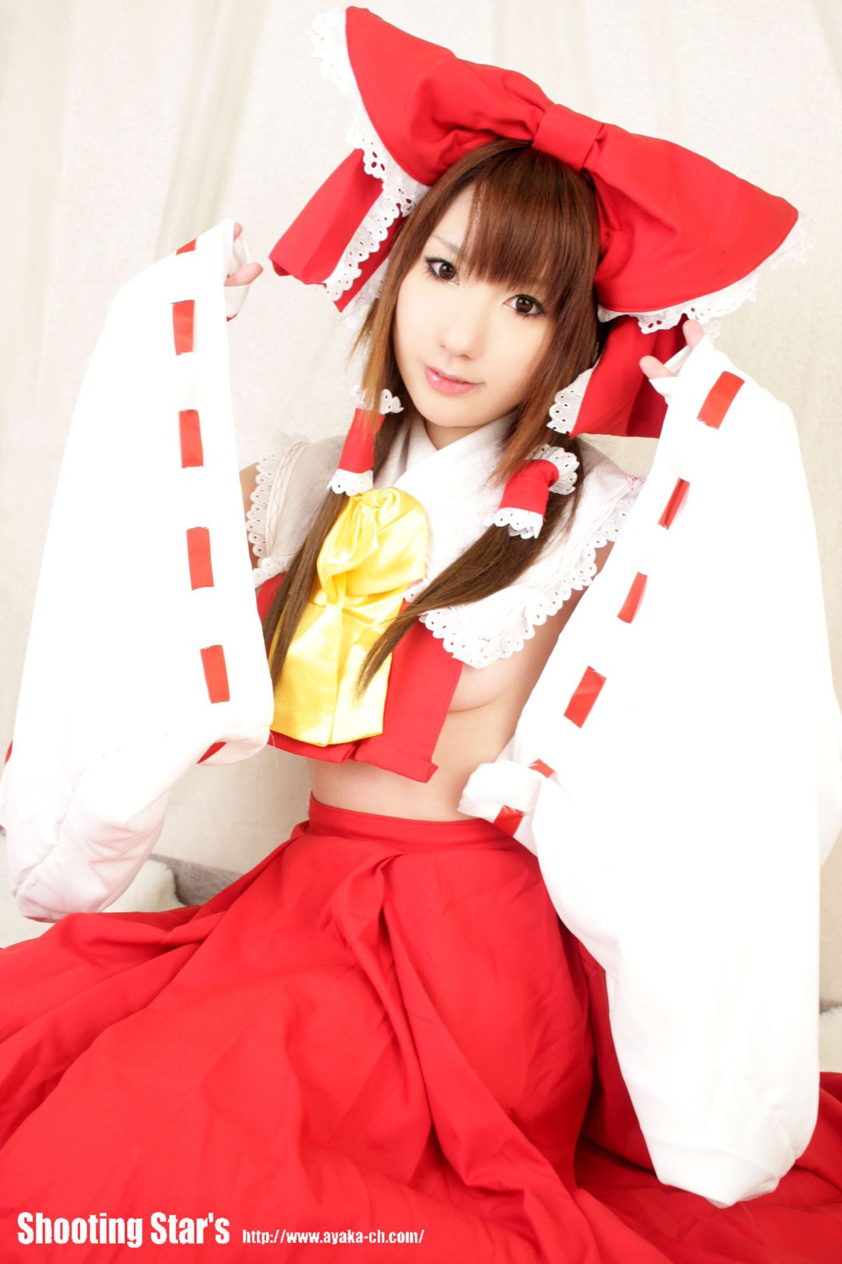 绫香サク 《東方Project》博麗霊夢 Reimu Hakurei