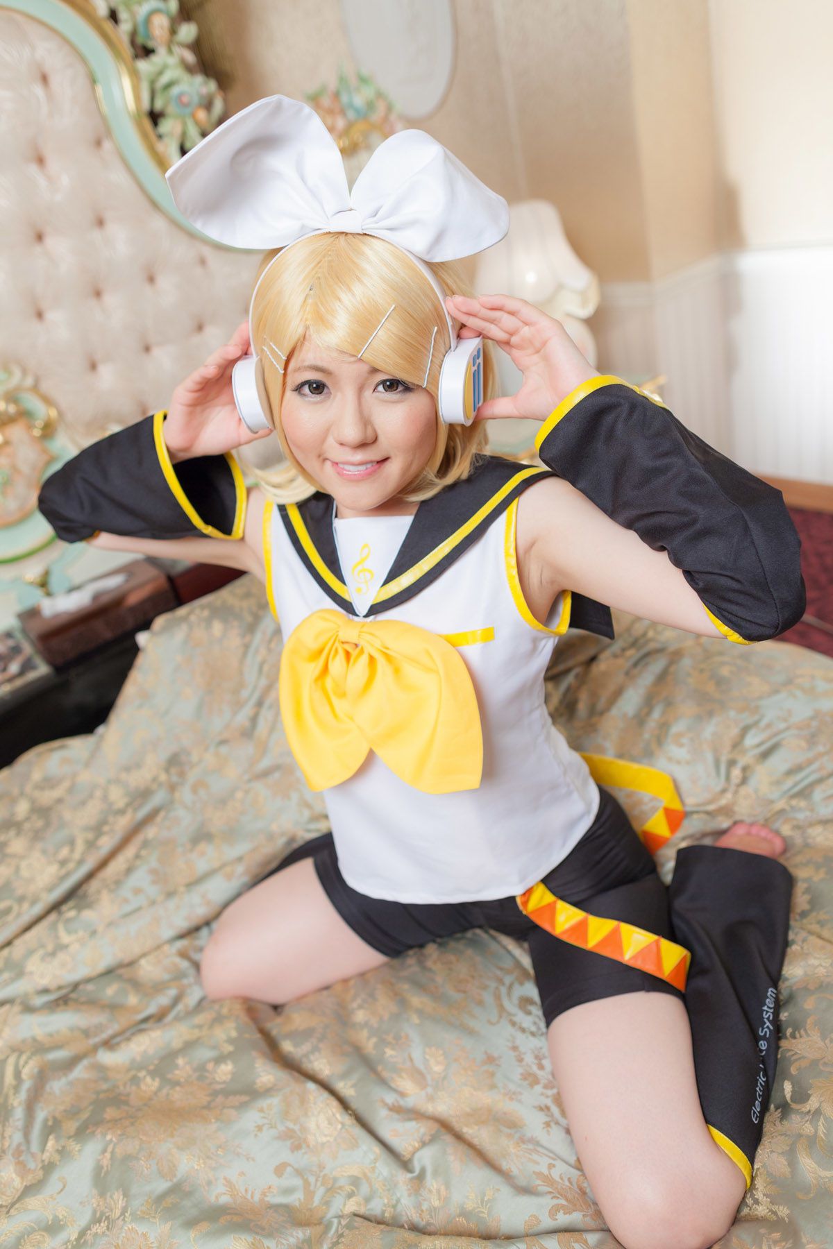 荒木まい (Araki Mai) 《VOCALOID》Kagamine Rin(鏡音リン) [@factory]