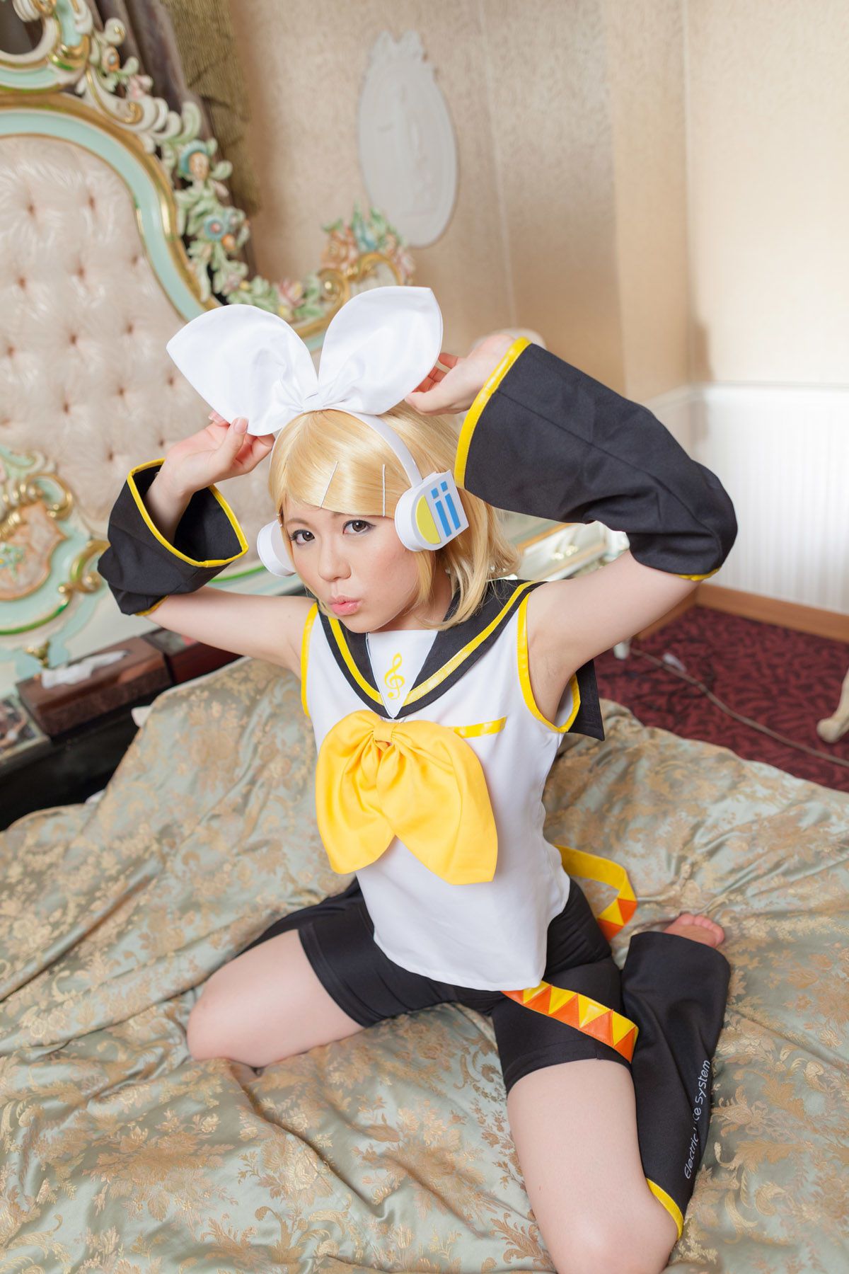 荒木まい (Araki Mai) 《VOCALOID》Kagamine Rin(鏡音リン) [@factory]