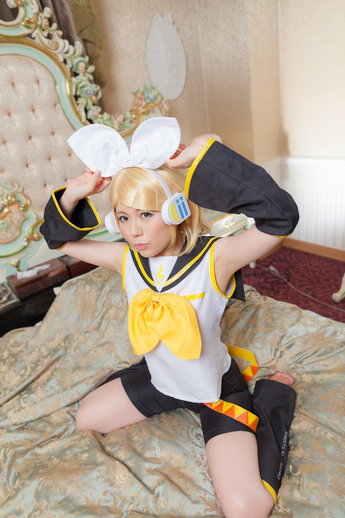 荒木まい (Araki Mai) 《VOCALOID》Kagamine Rin(鏡音リン) [@factory]