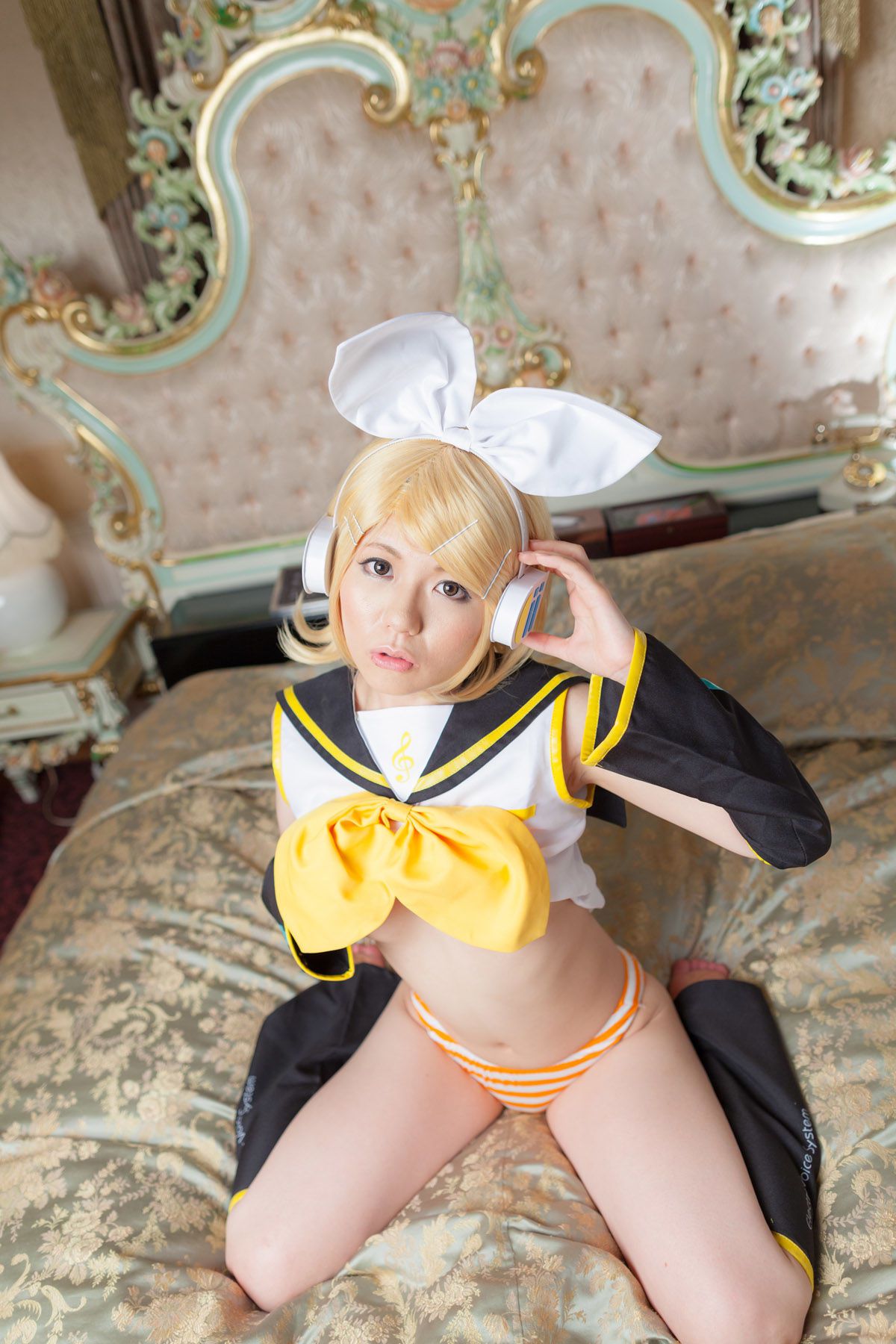 荒木まい (Araki Mai) 《VOCALOID》Kagamine Rin(鏡音リン) [@factory]