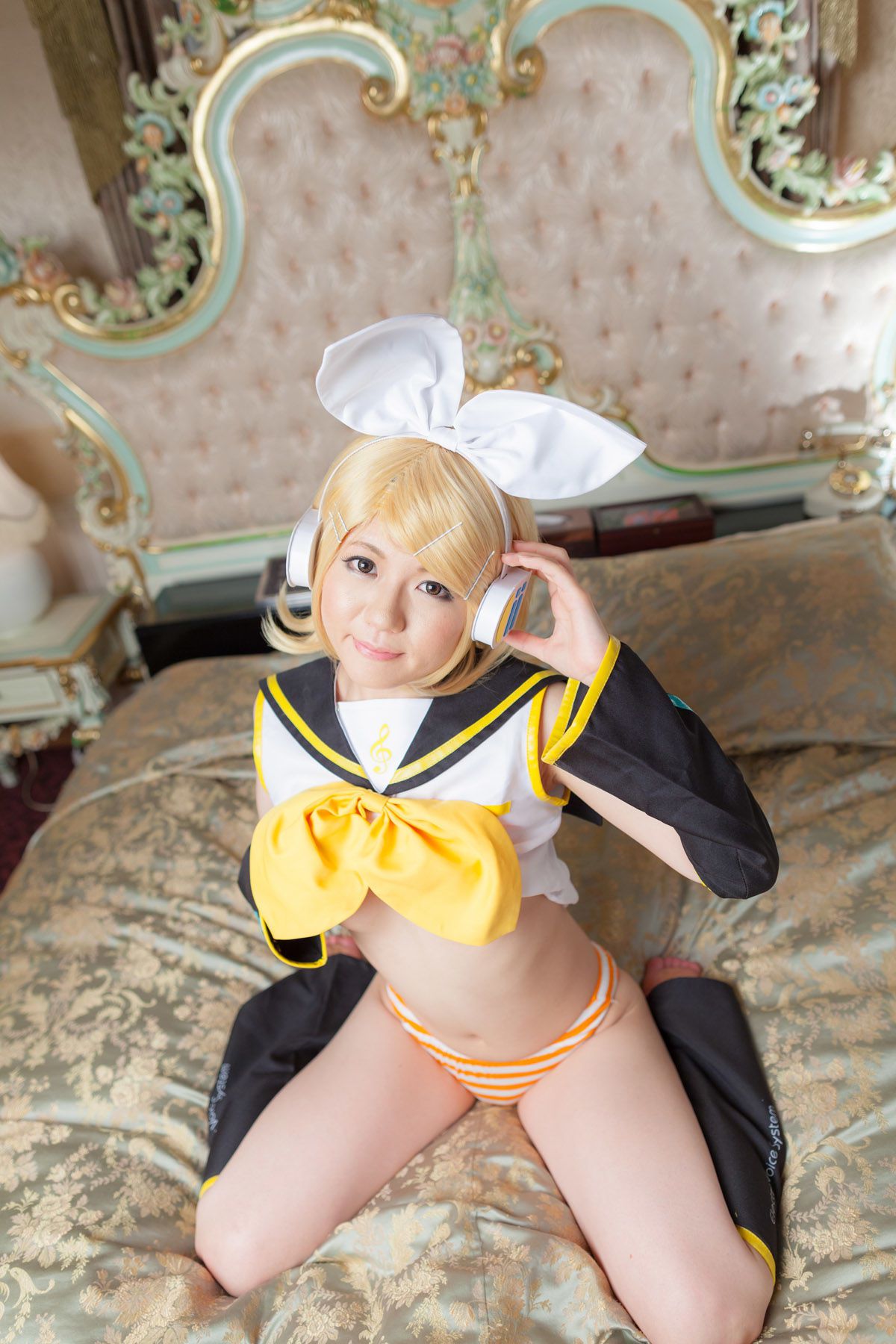 荒木まい (Araki Mai) 《VOCALOID》Kagamine Rin(鏡音リン) [@factory]