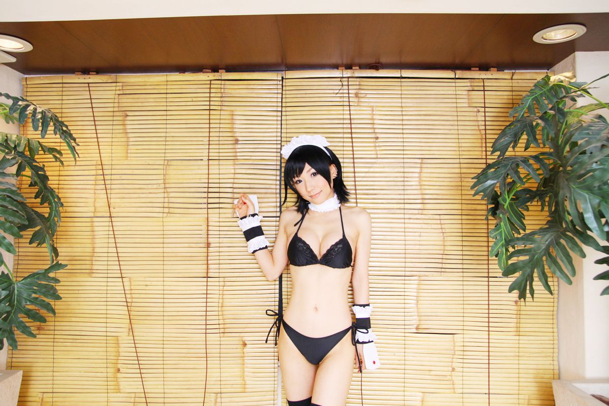 華群みさき(Hanamura Misaki) 《Queen s Blade》Airi+《Samurai Spirits》Iroha  [HONEY BUNNY]