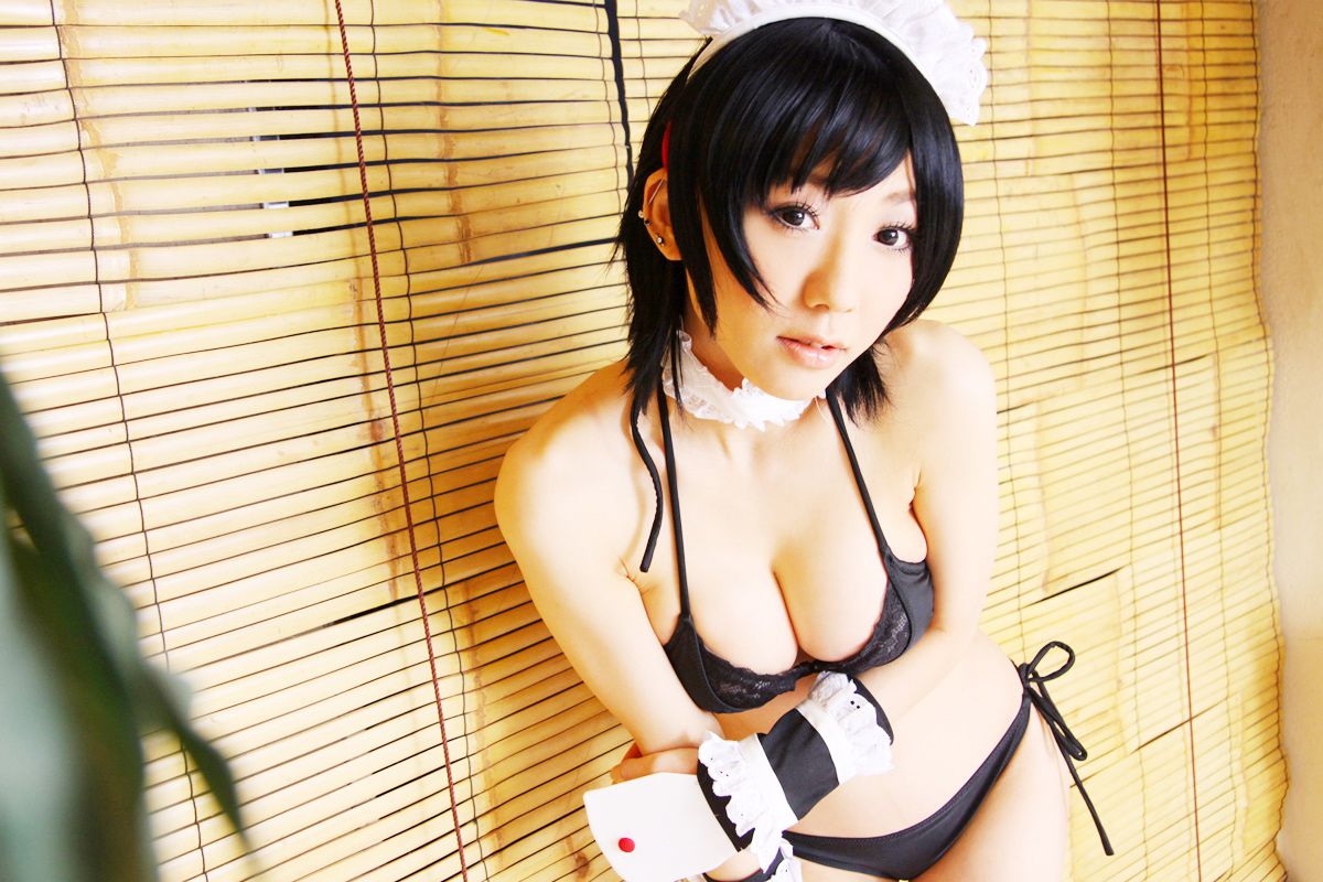 華群みさき(Hanamura Misaki) 《Queen s Blade》Airi+《Samurai Spirits》Iroha  [HONEY BUNNY]