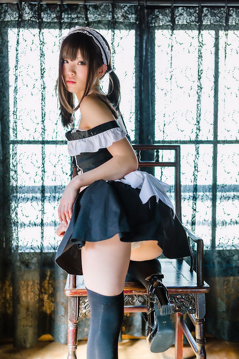 倉坂くるる Kurasaka Kururu ～オリジナルメイド～ [Mochimochi Teikoku]