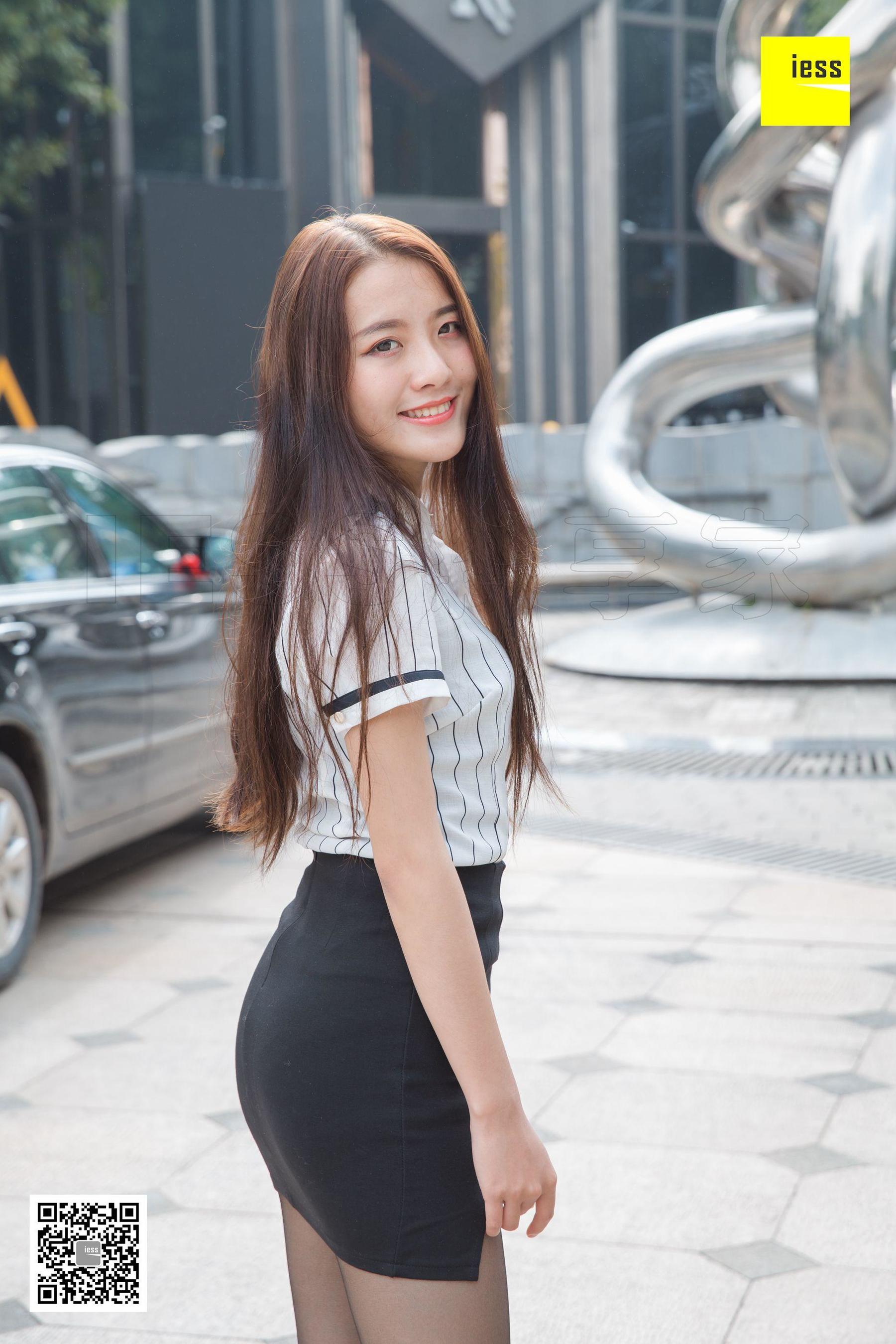 [异思趣向IESS] 模特 婉萍 《坐在喷泉旁的婉萍》