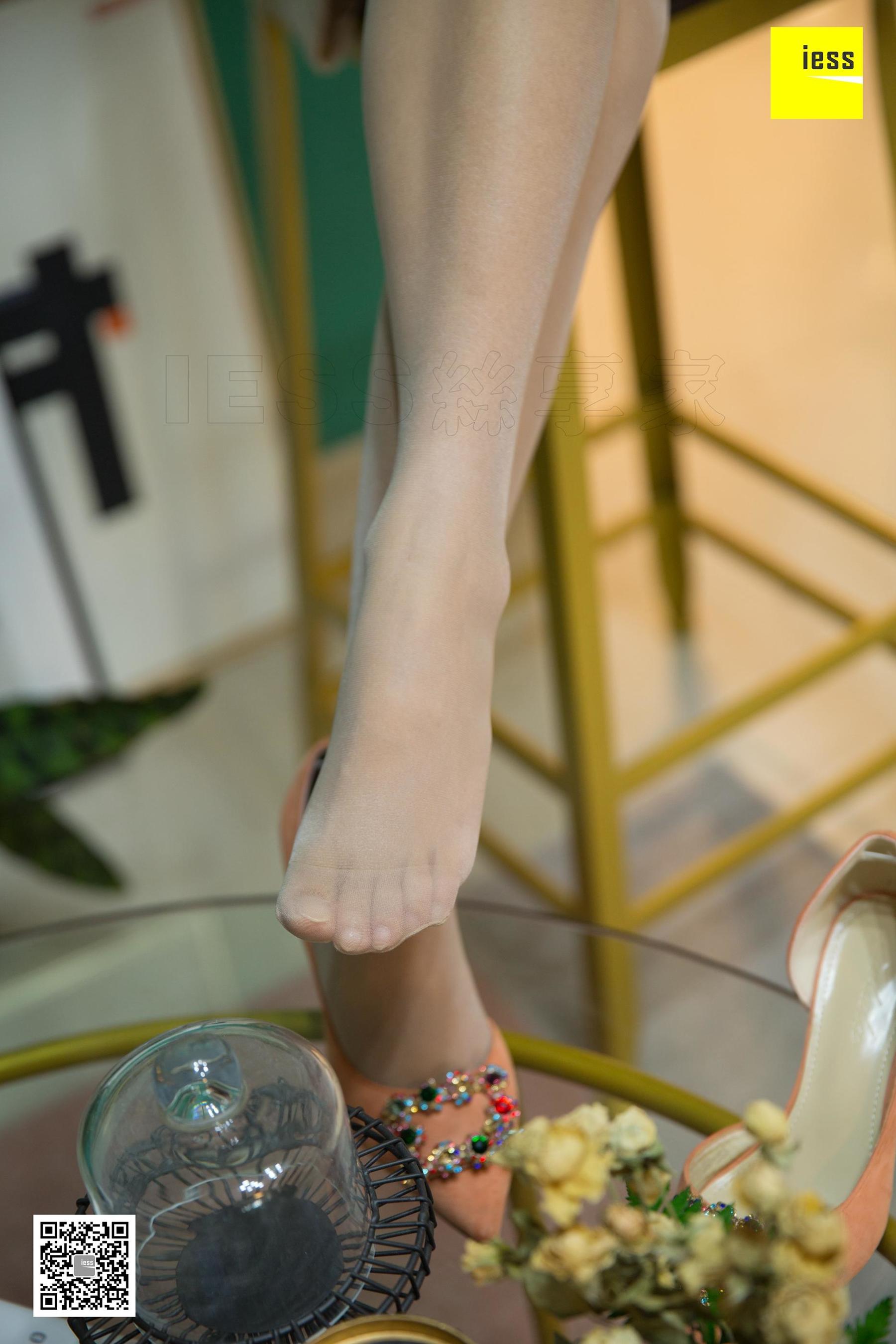 [异思趣向IESS] 模特 婉萍 《婉萍清新感搭配》