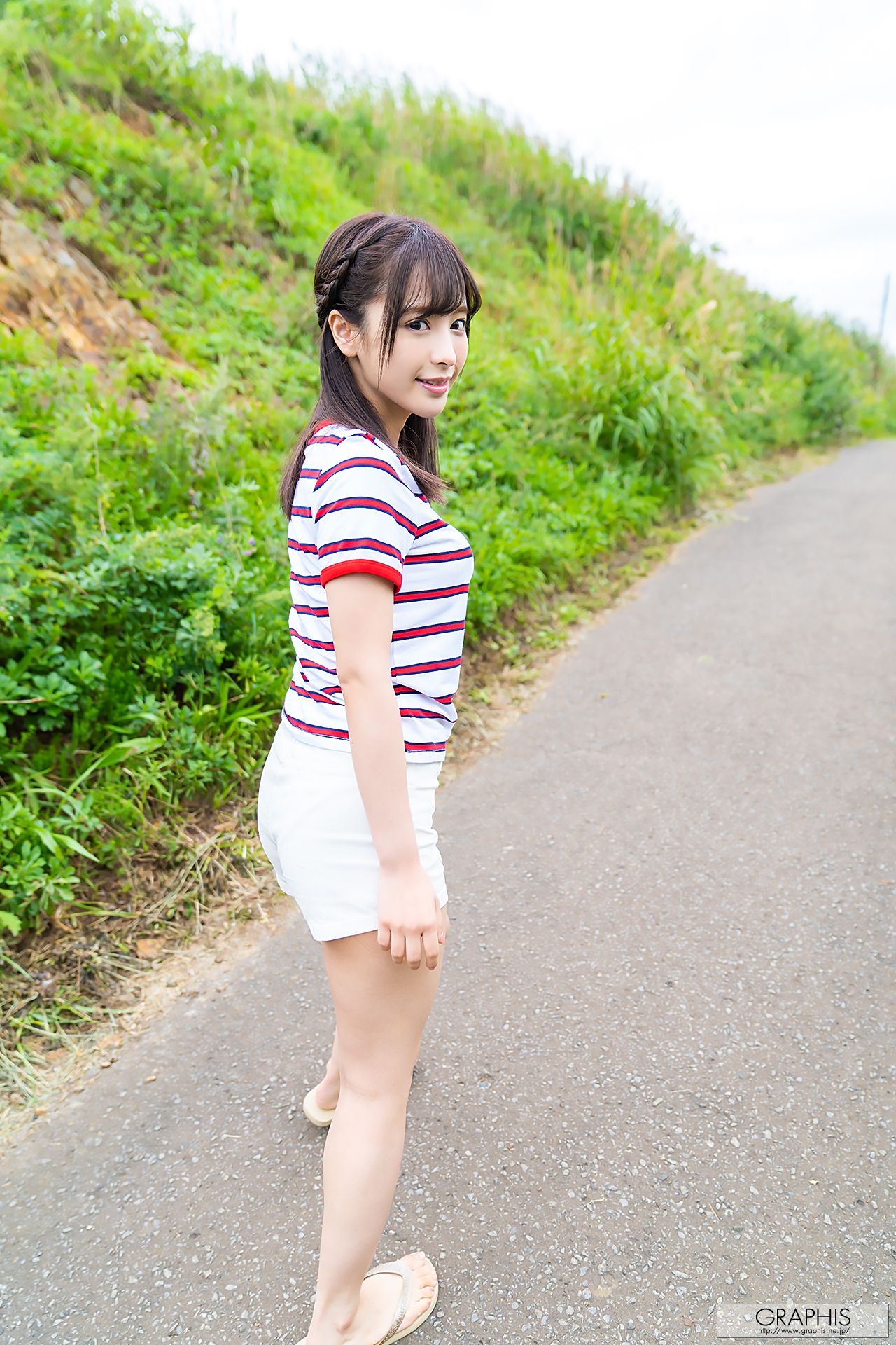 [Graphis] WINTER SPECIAL 2018 Kana Momonogi 桃乃木かな Sign