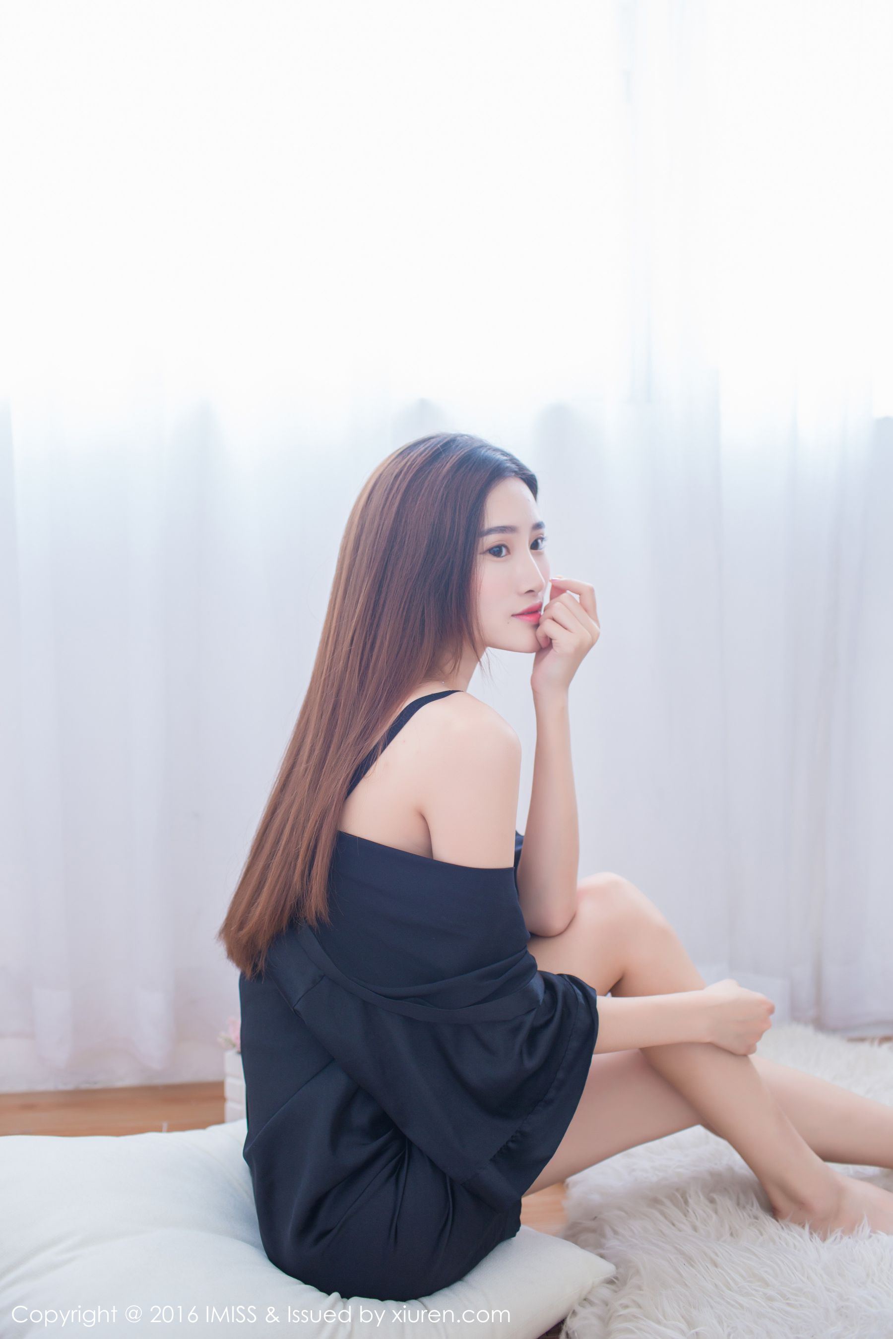 格格污巫《温文尔雅、小家碧玉型美女》 [爱蜜社IMiss] Vol.135