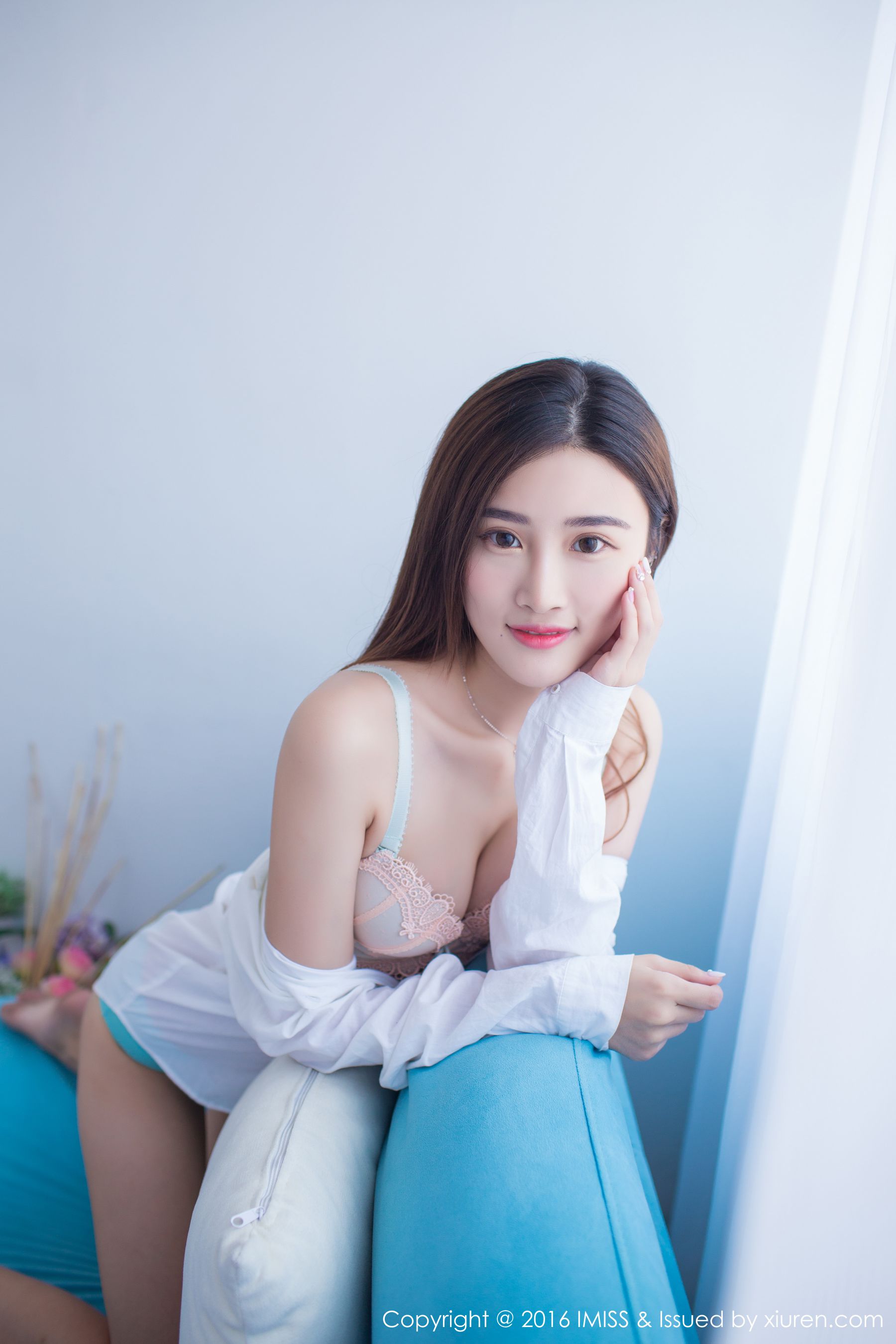 格格污巫《温文尔雅、小家碧玉型美女》 [爱蜜社IMiss] Vol.135