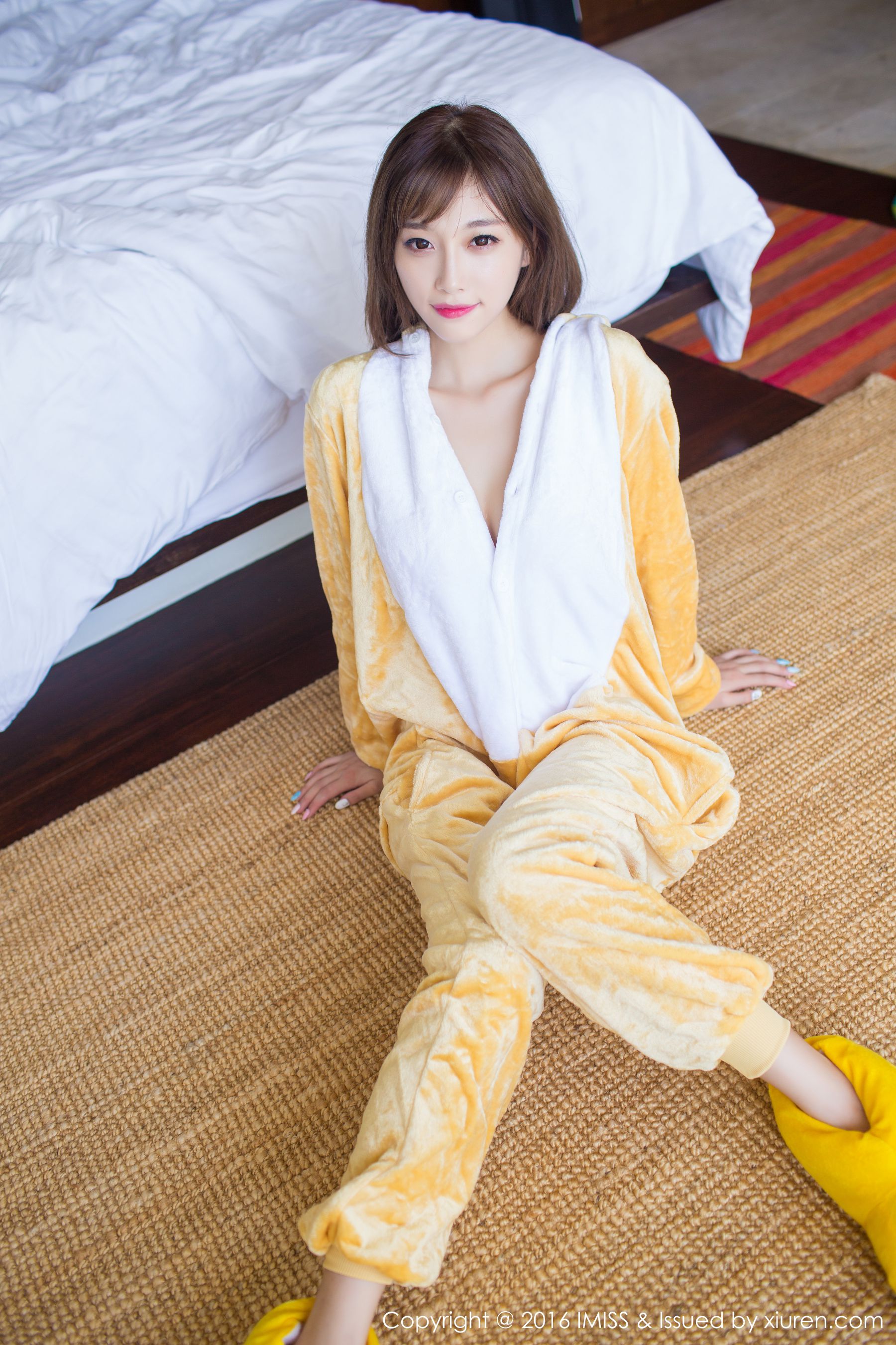 sugar小甜心CC《美女扮野兽+旗袍与丝袜》 [爱蜜社IMiss] Vol.136