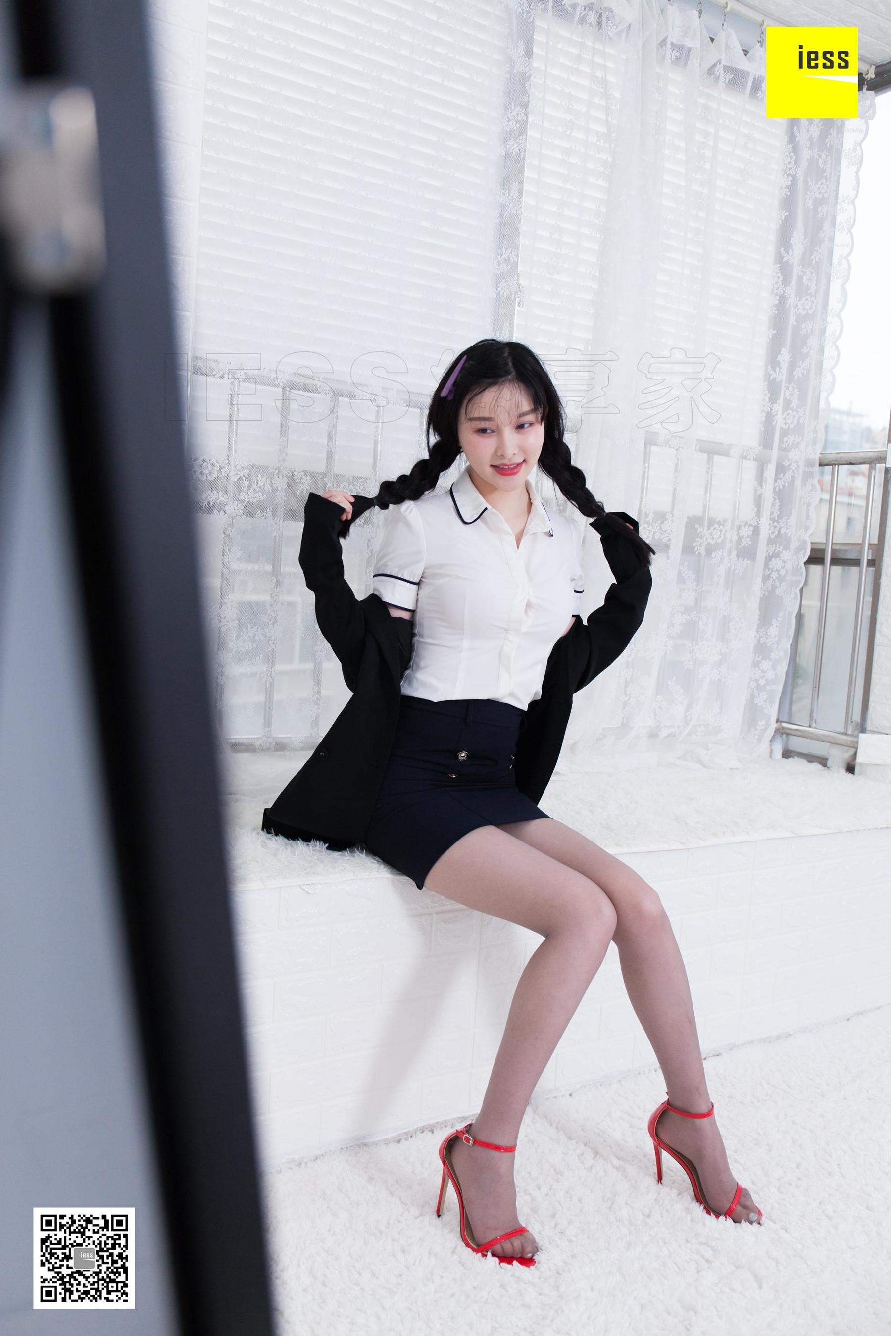 [异思趣向IESS] 模特：喵姐 《喵系女老板》