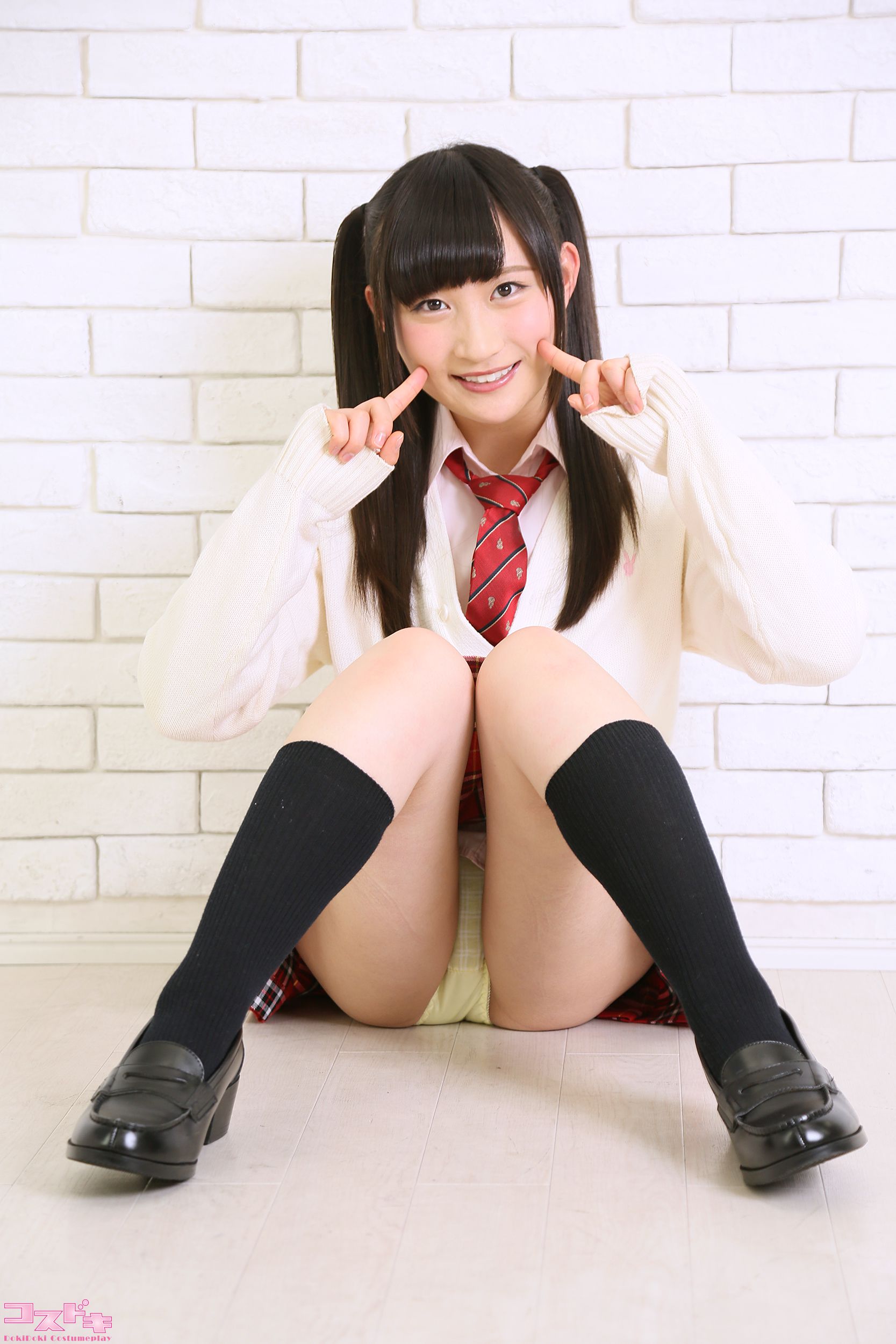 [Cosdoki] Mina Suzumoto 鈴本みな suzumotomina_pic_seifukuB1