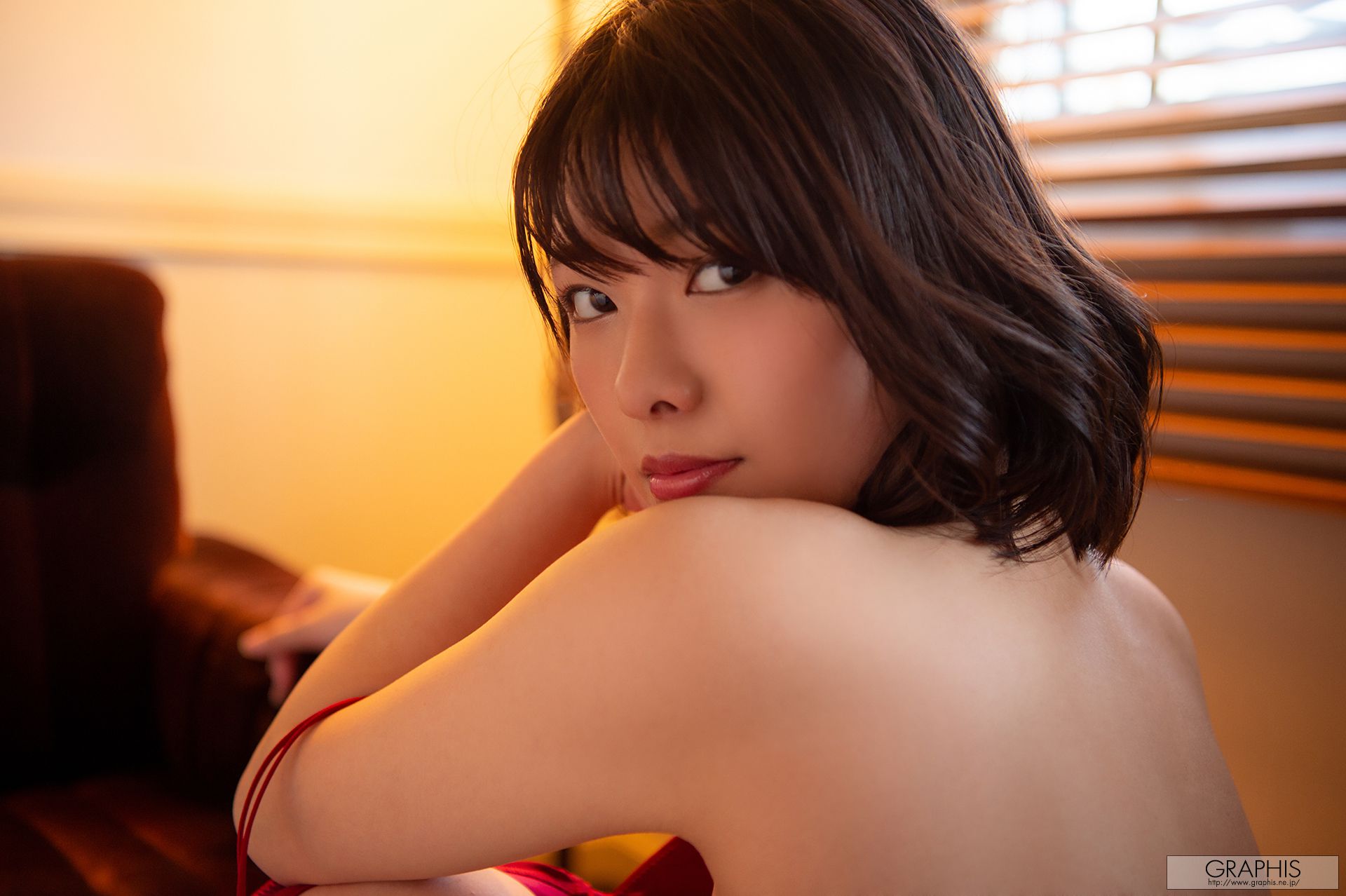 [Graphis] First Gravure 初脱ぎ娘 No.163 Hinata Koizumi 小泉ひなた