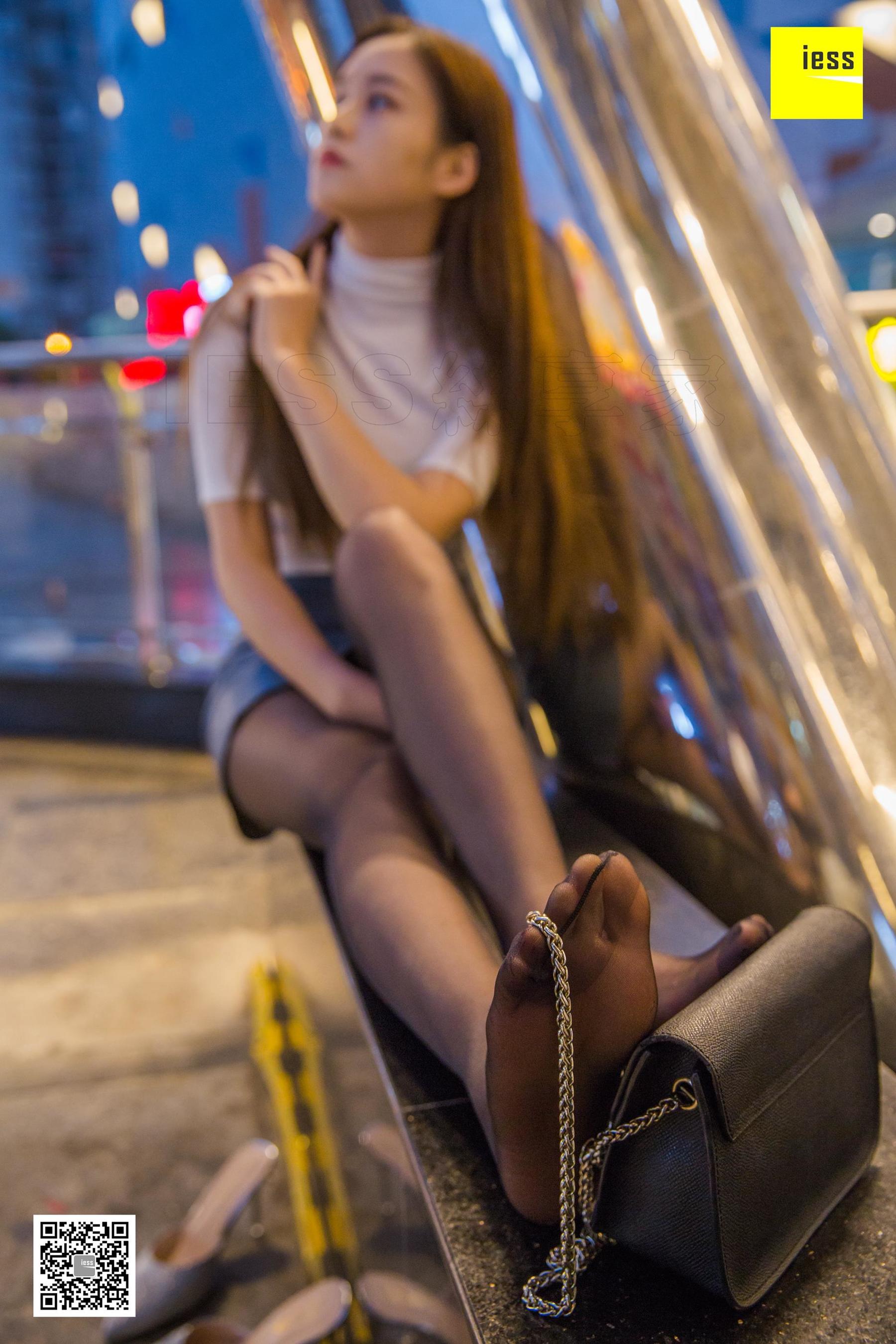 [异思趣向IESS] 模特 九妹《夜色中的九妹》